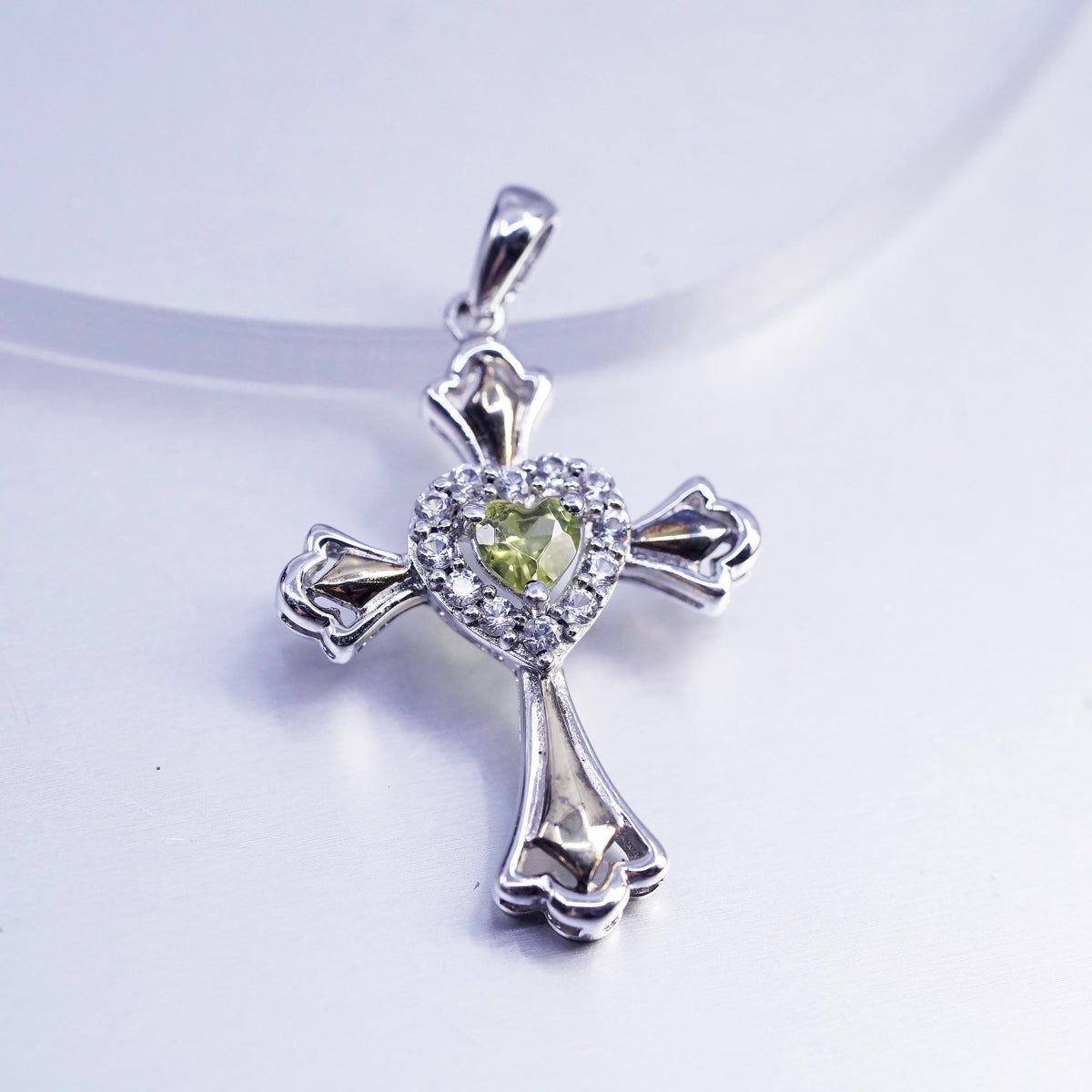 Vintage sterling 925 silver cross pendant with heart peridot cluster CZ crystal