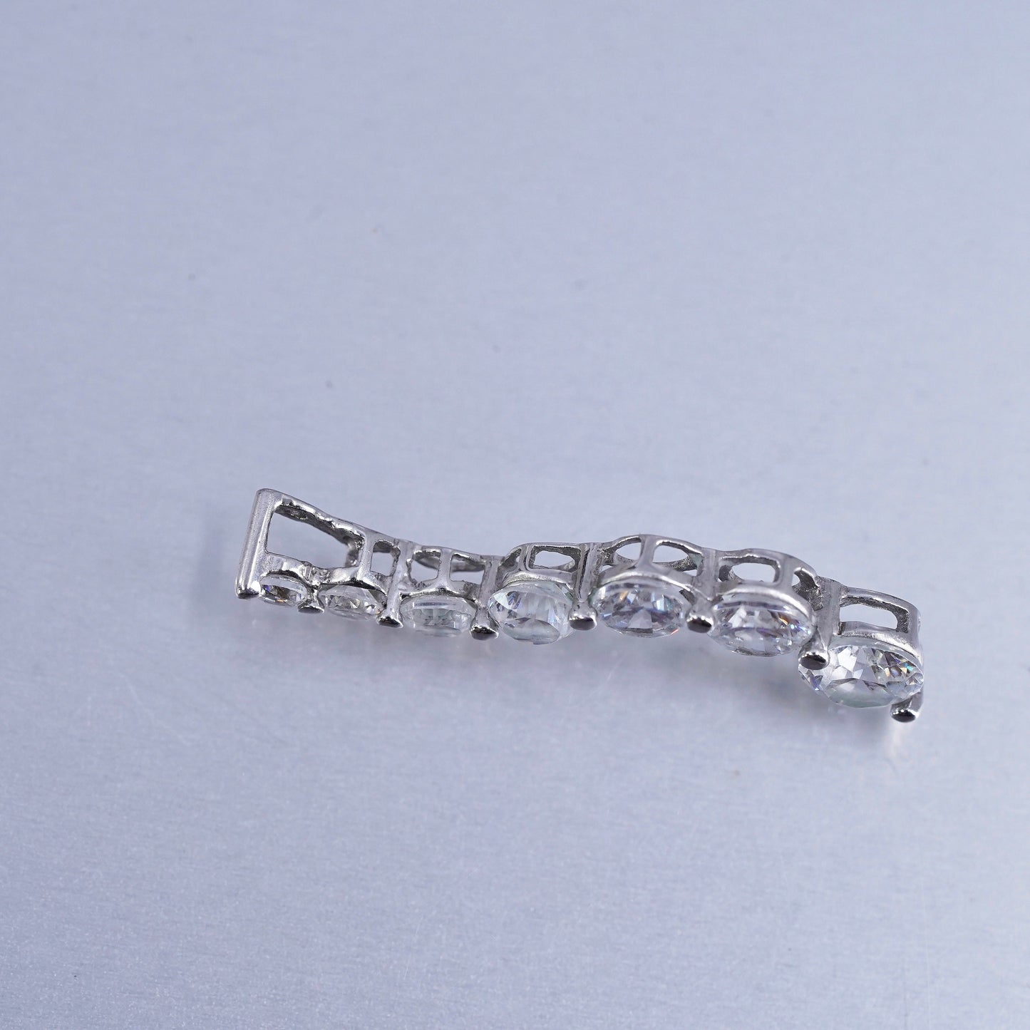 Vintage sterling 925 silver wavy pendant with cluster Cz