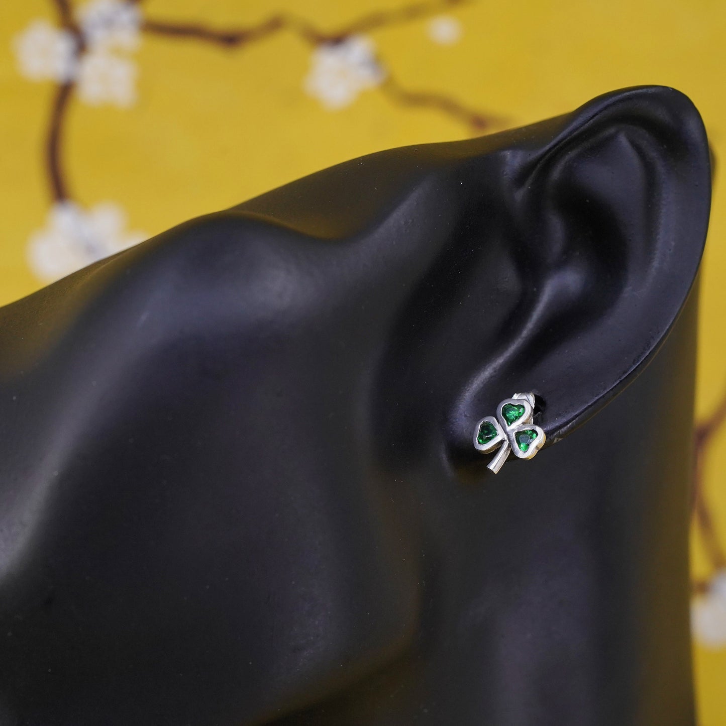 vintage Sterling silver green crystal clover studs earrings