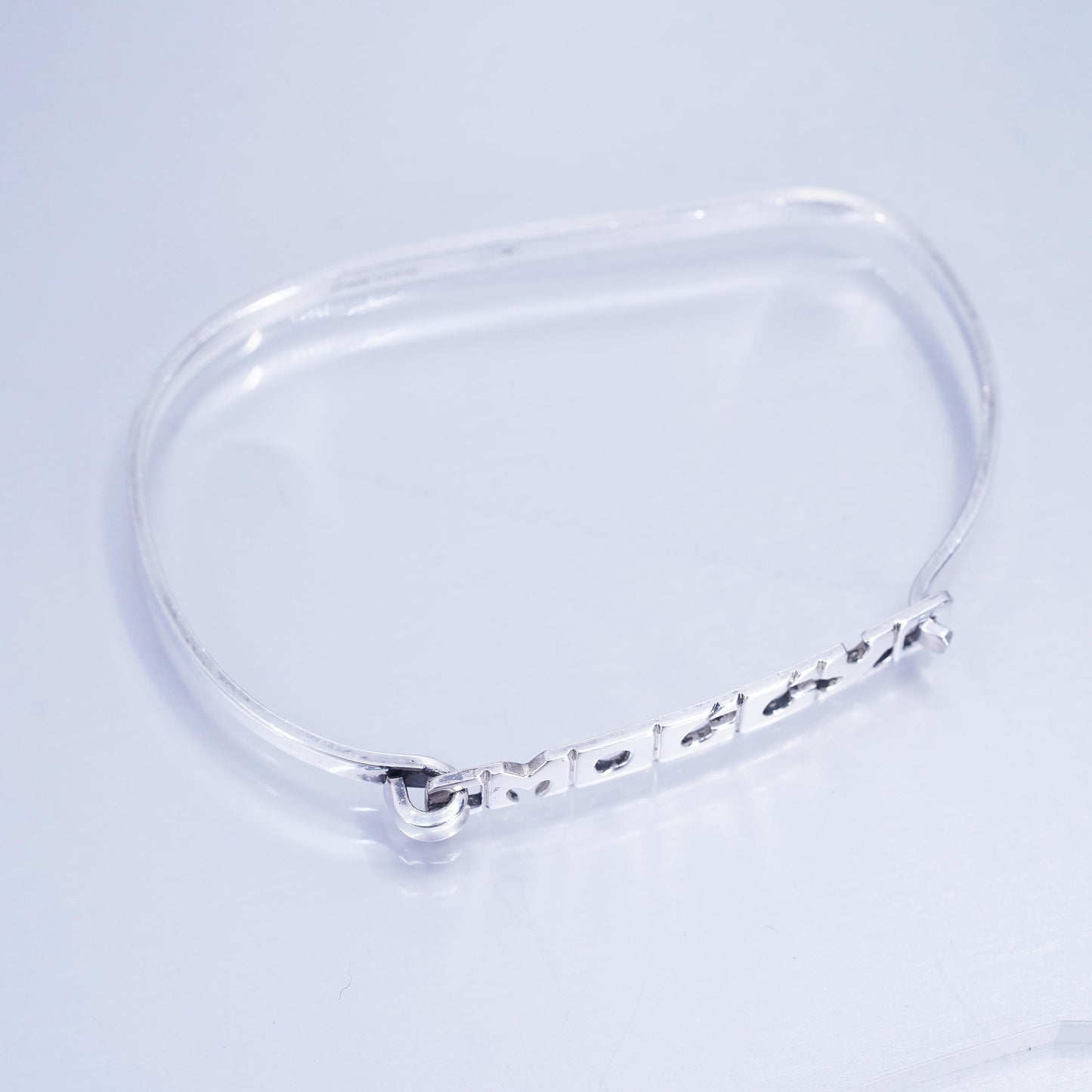 5.5”, Leonore Doskow 1970 Name Moccy Sterling 925 silver bracelet hinged bangle