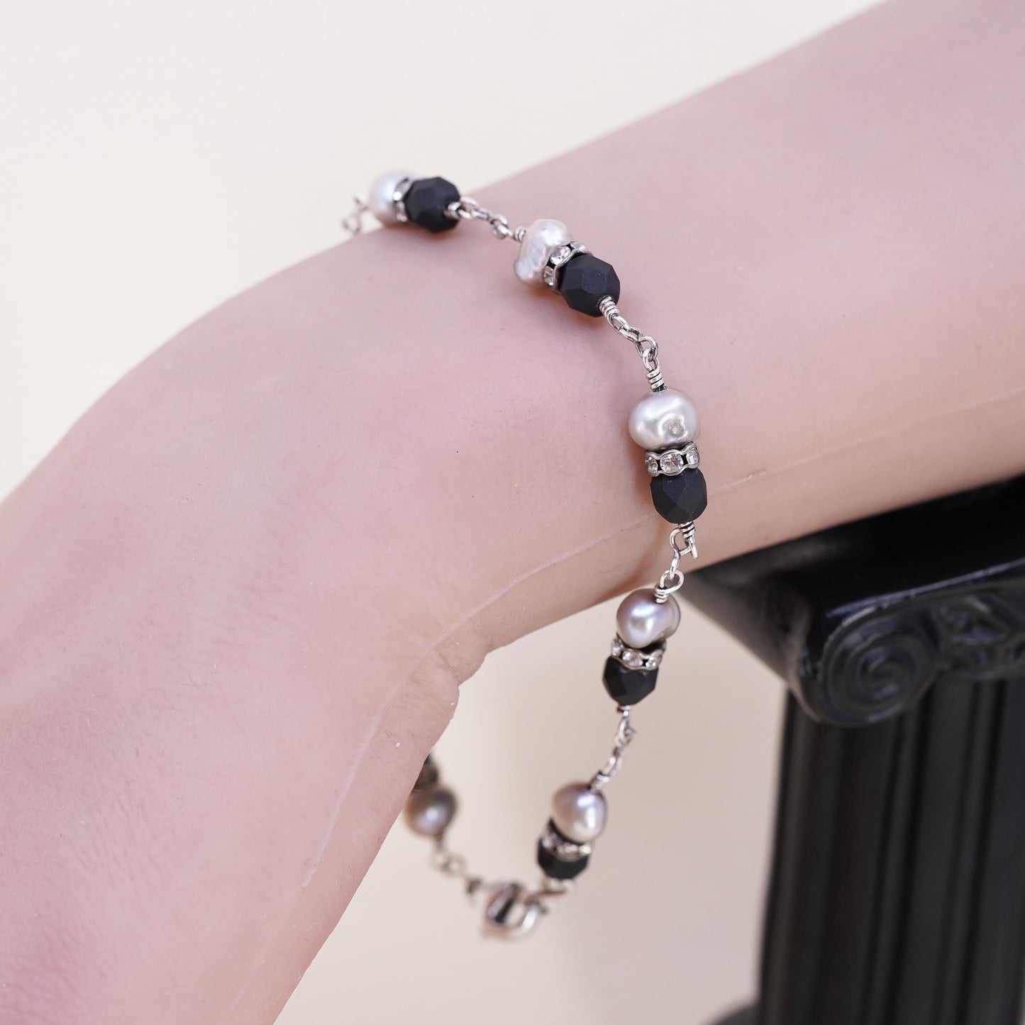 8.25", Vintage Sterling 925 silver handmade bracelet, pearl lava stone beads