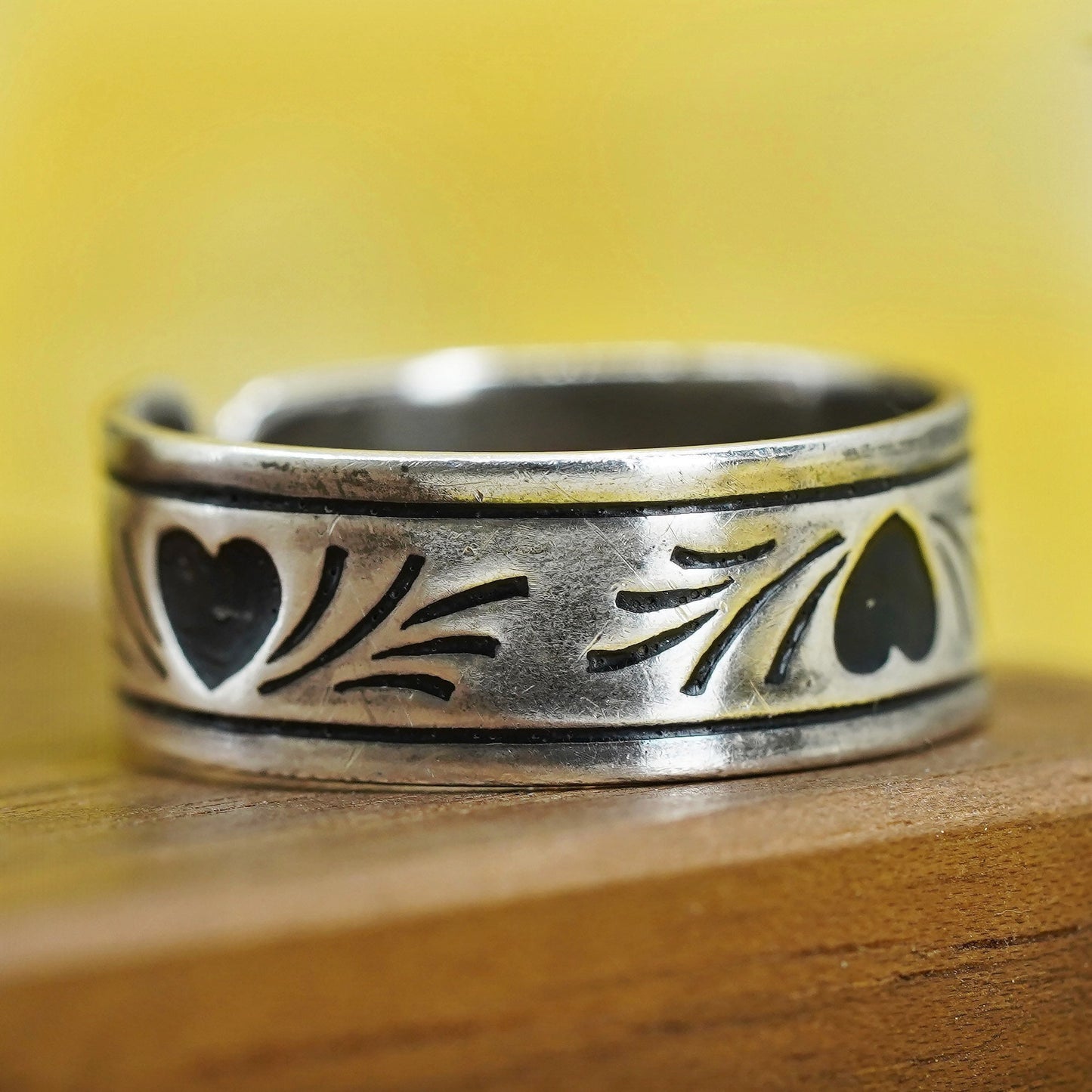 Size adjustable, vintage Sterling silver handmade ring, 925 wrap band heart