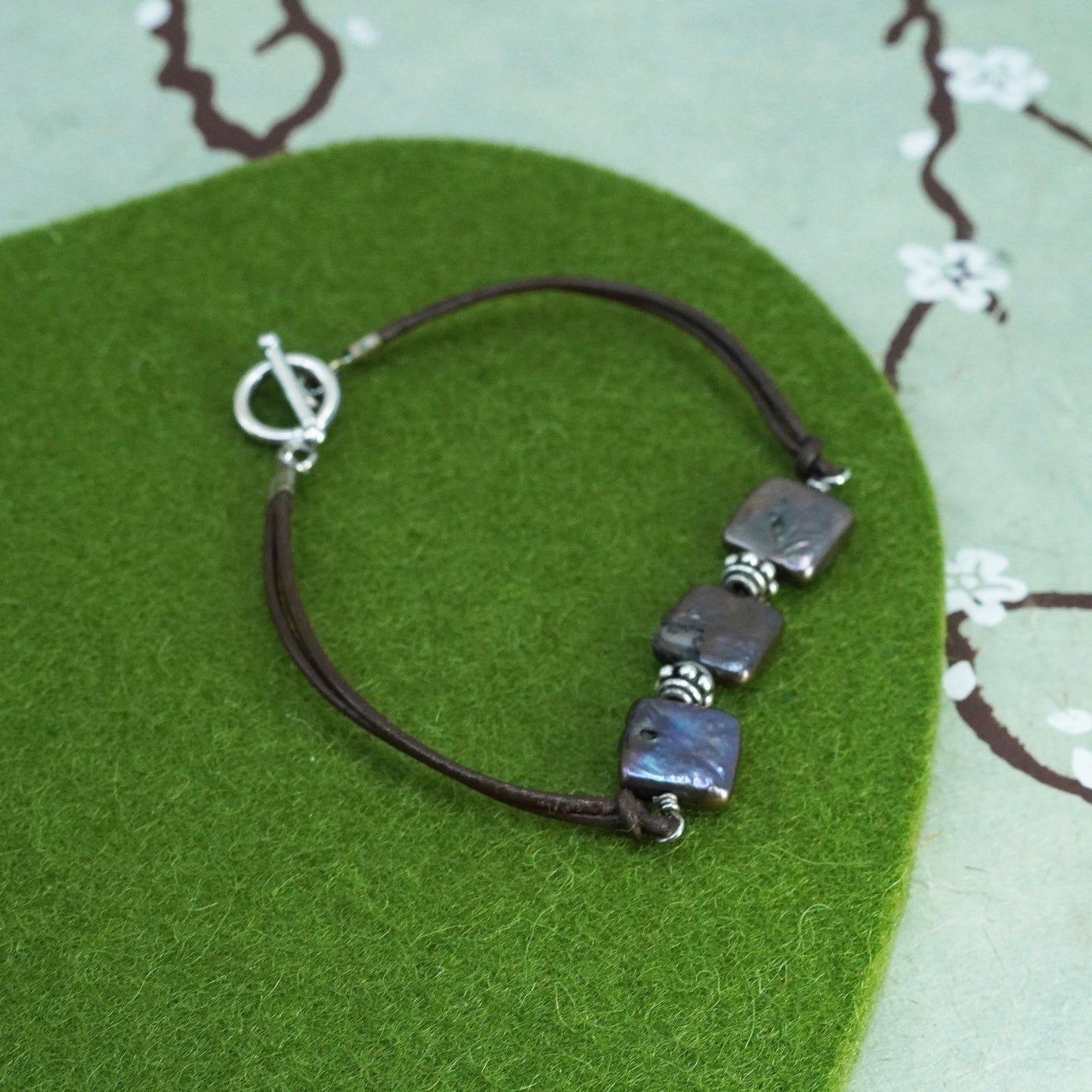 6.5” vintage brown leather chain sterling 925 silver clasp square black pearl