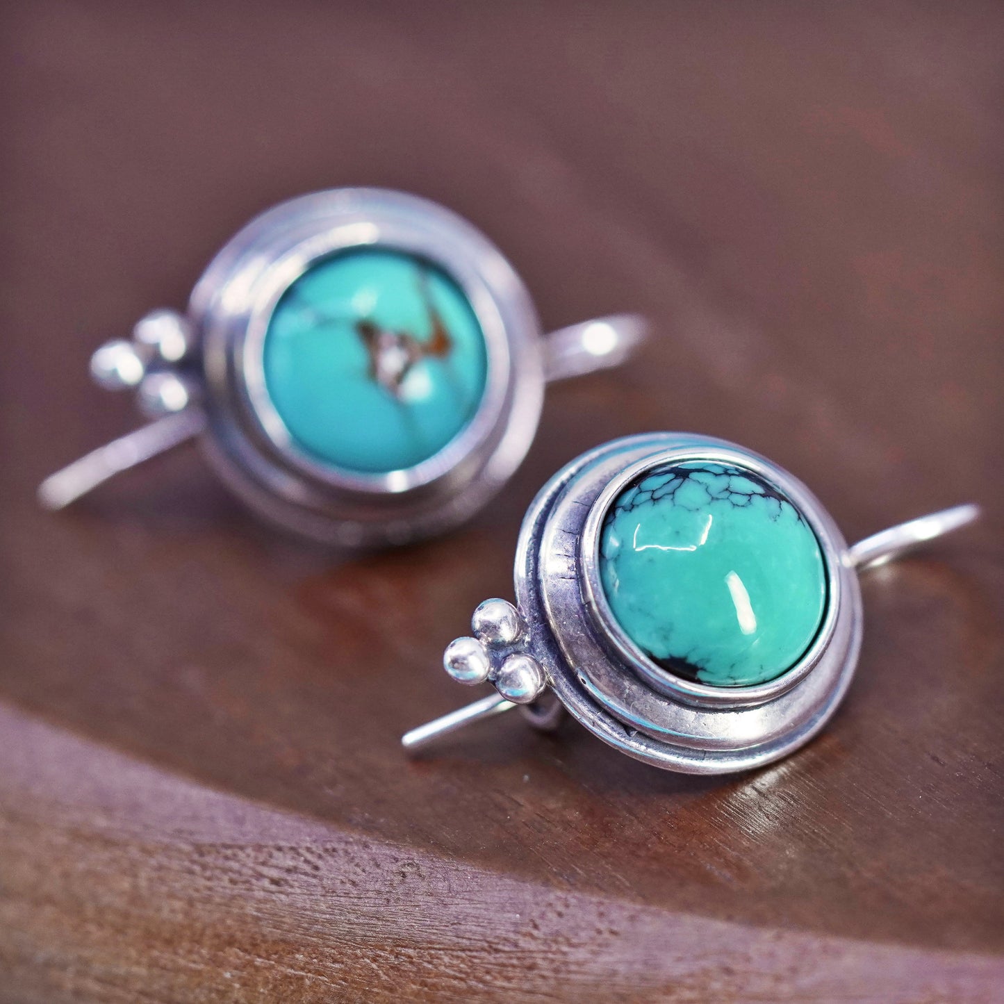 Vintage southwestern Sterling 925 silver handmade earrings with turquoise