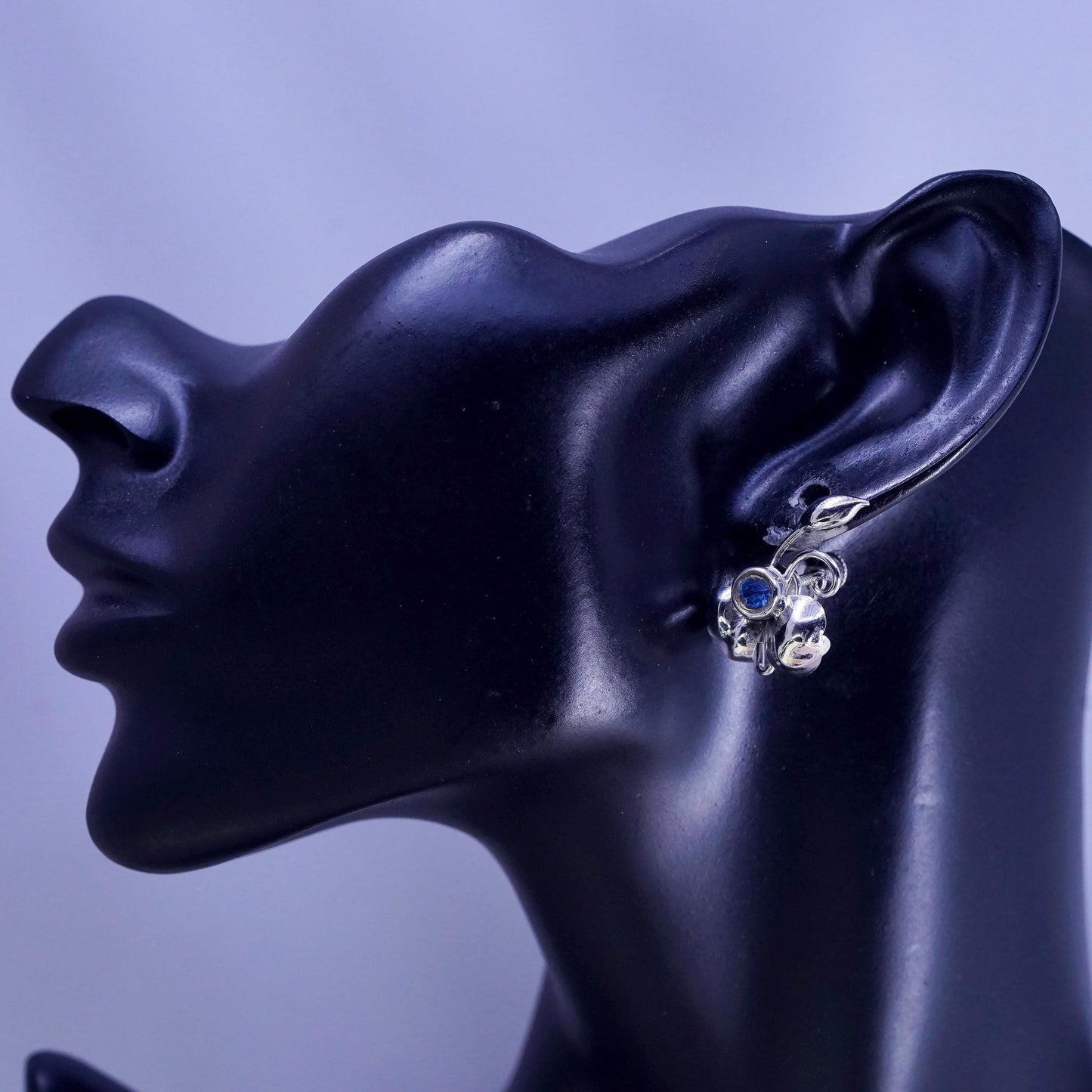 Vintage Sterling 925 silver screw back flower earrings with blue Rhinestone