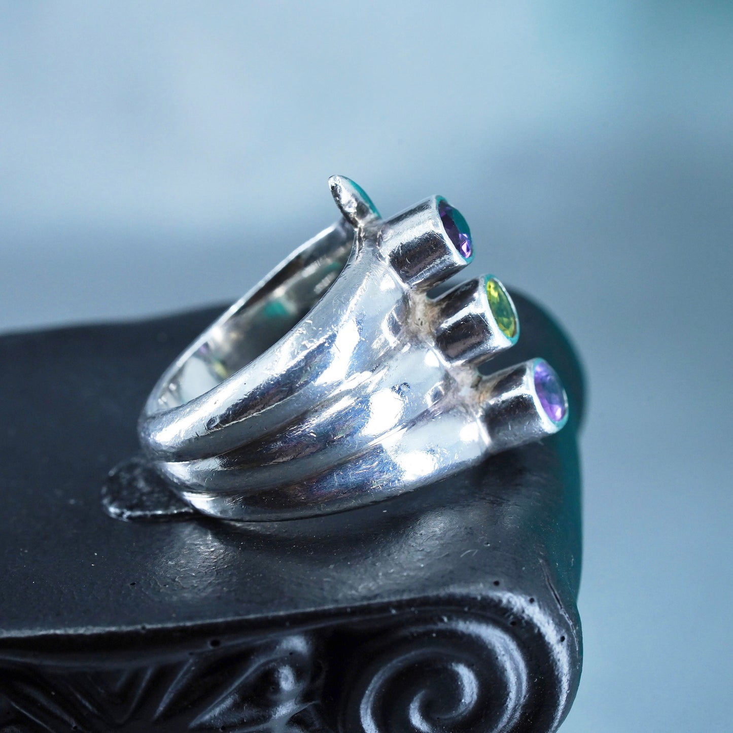 Size 5.5, vintage Sterling 925 silver handmade ring with amethyst and peridot