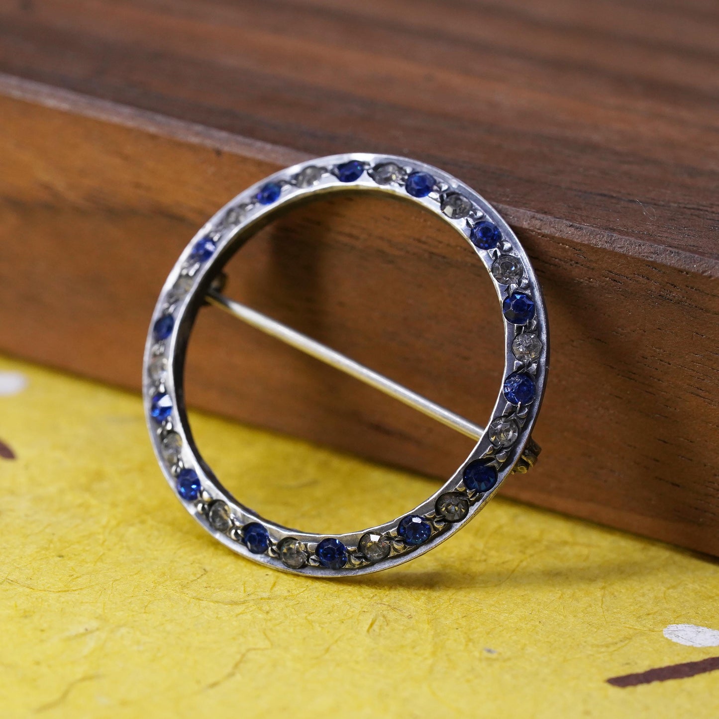 Vintage sterling 925 silver handmade circle brooch with crystal