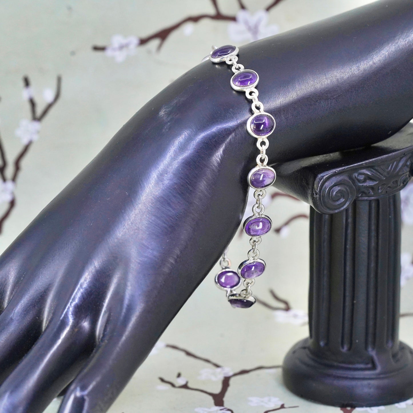 8", Sterling silver bracelet, 925 chain with oval amethyst and toggle closure