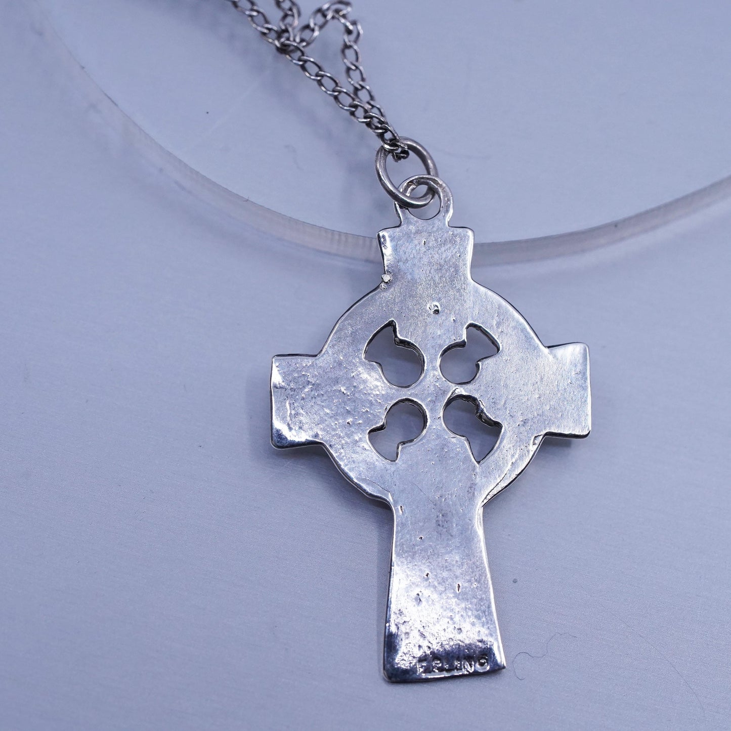 18”, VTG Sterling 925 silver box necklace with Irish Celtic knot cross pendant