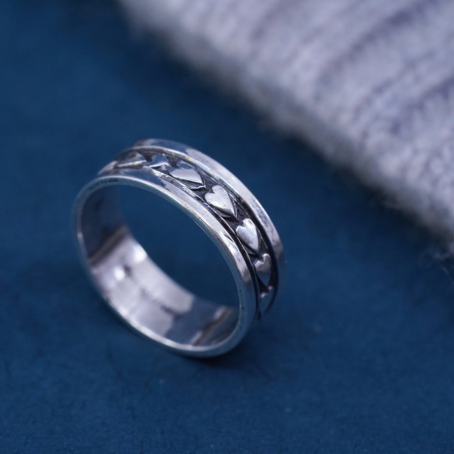 Size 7.5, vintage Mexico sterling silver handmade ring, 925 heart band