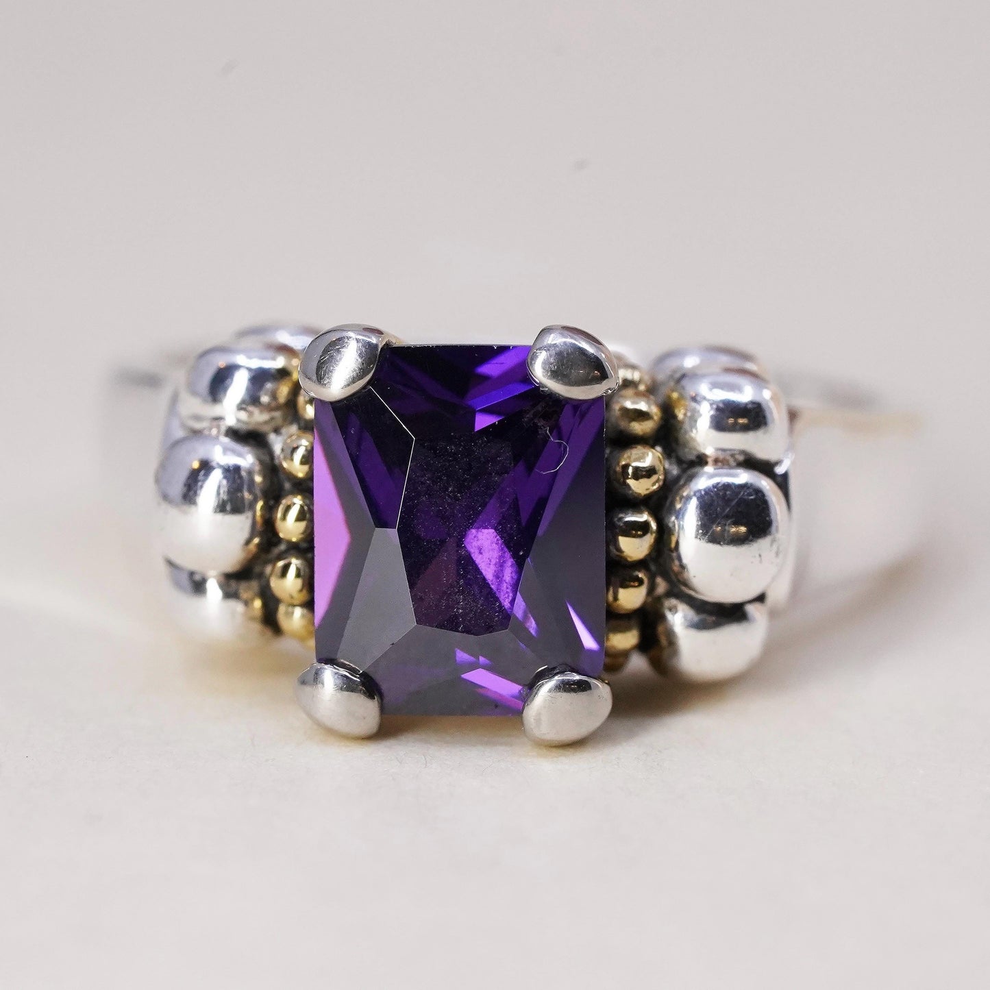Size 8, Vintage sterling 925 silver ring with amethyst 14K yellow gold beads