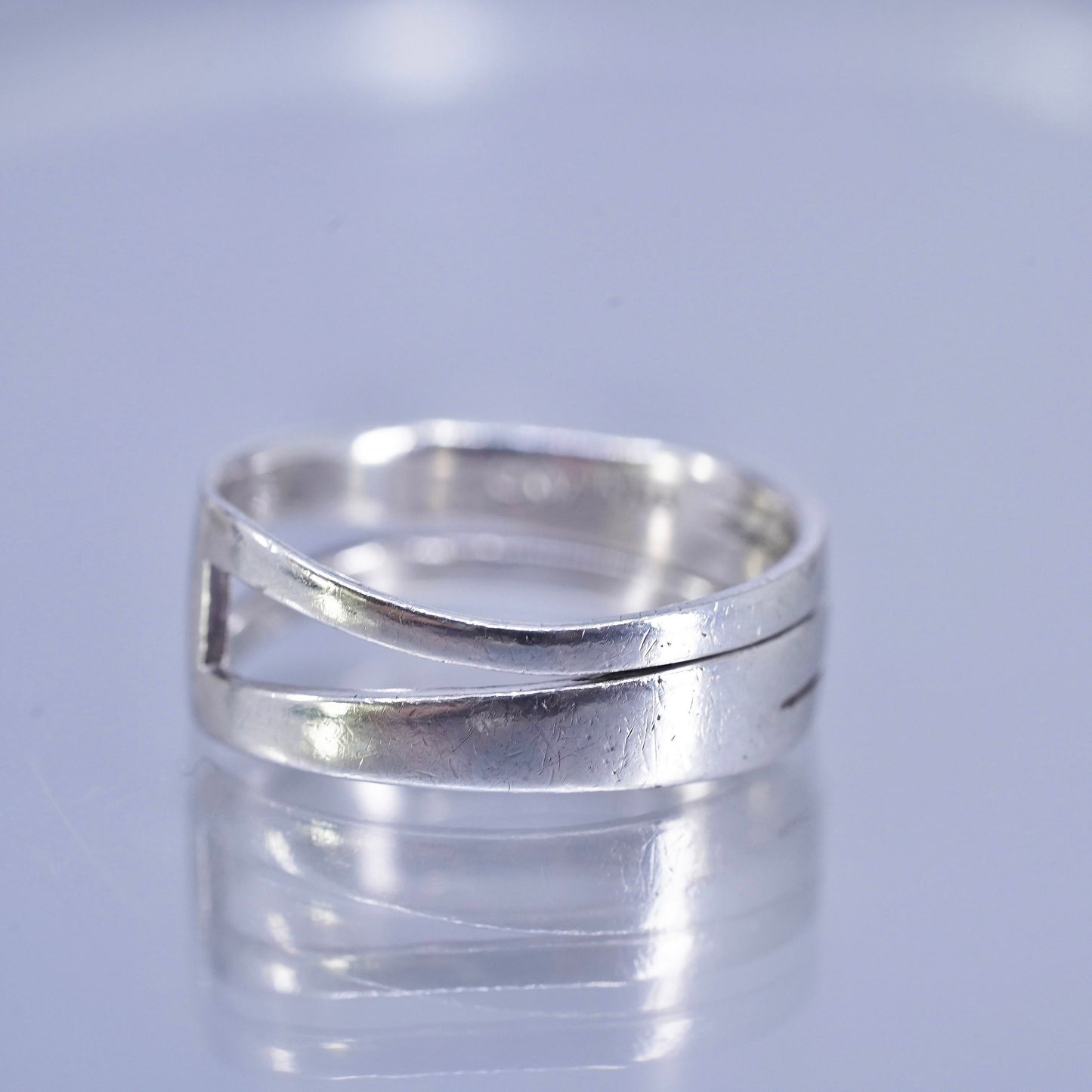 Size 7, vintage southwestern Sterling 925 silver wedding ring, band