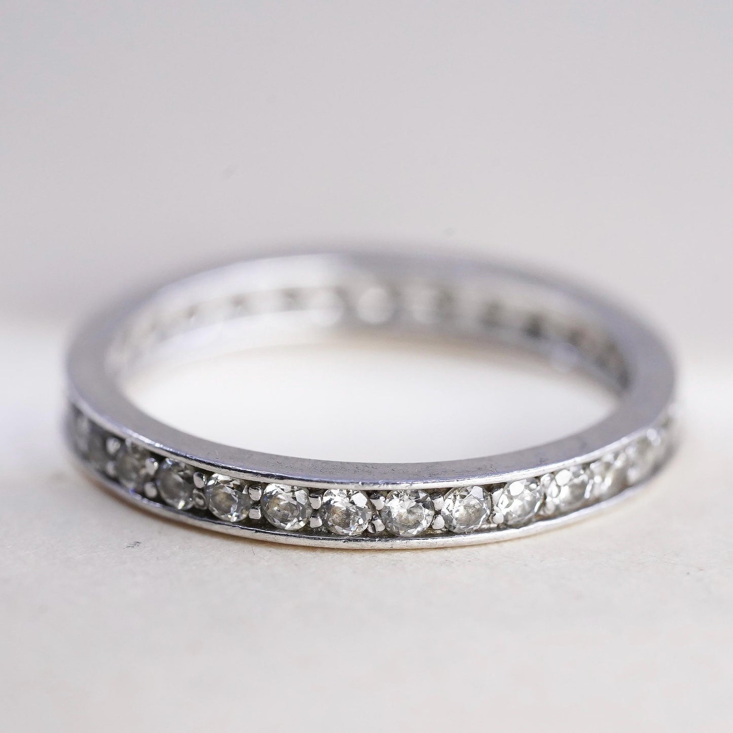 Size 7.25, VTG sterling 925 silver ring with cluster CZ, stackable wedding band