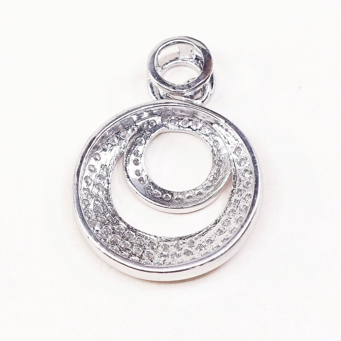 VTG Sterling silver handmade pendant, 925 circle with round crystal