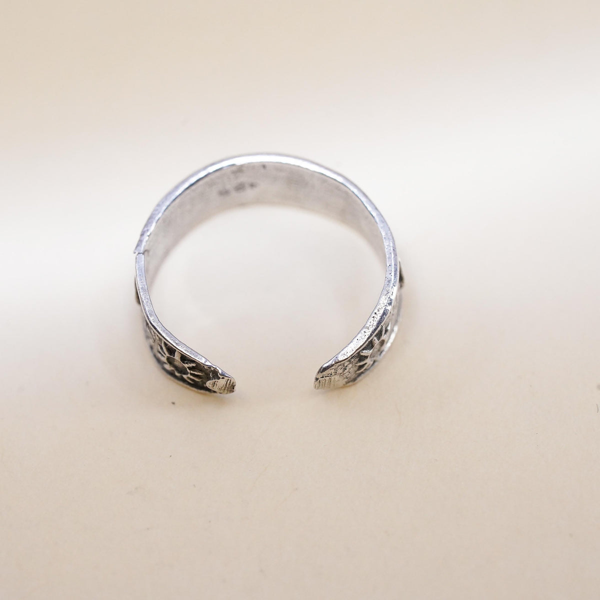 Size 1, vintage Sterling silver handmade ring, 925 textured band with sun stars