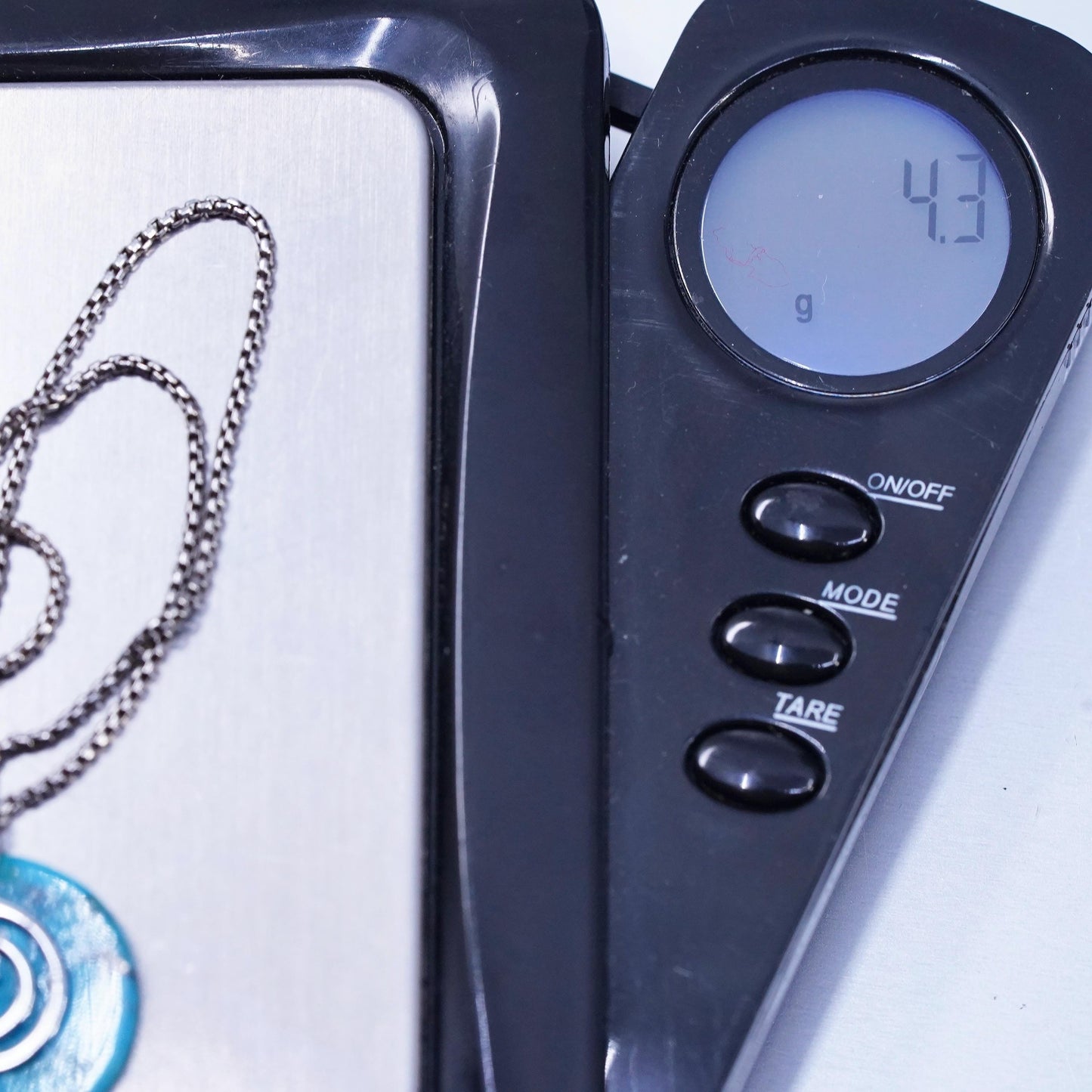 18", vintage Sterling 925 silver box necklace with turquoise circle pendant