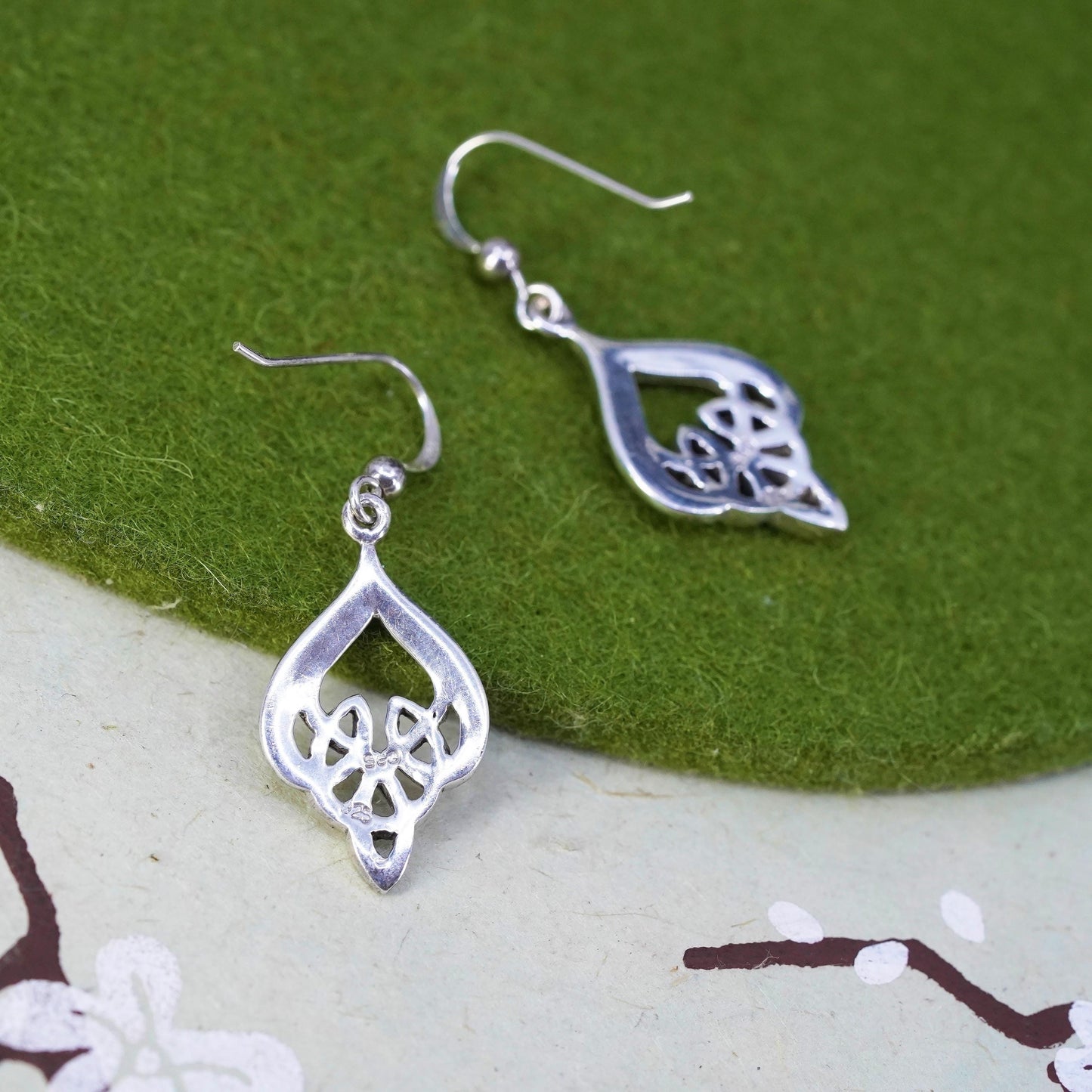 VTG Irish Sterling silver handmade teardrop earrings, 925 Celtic knot dangles