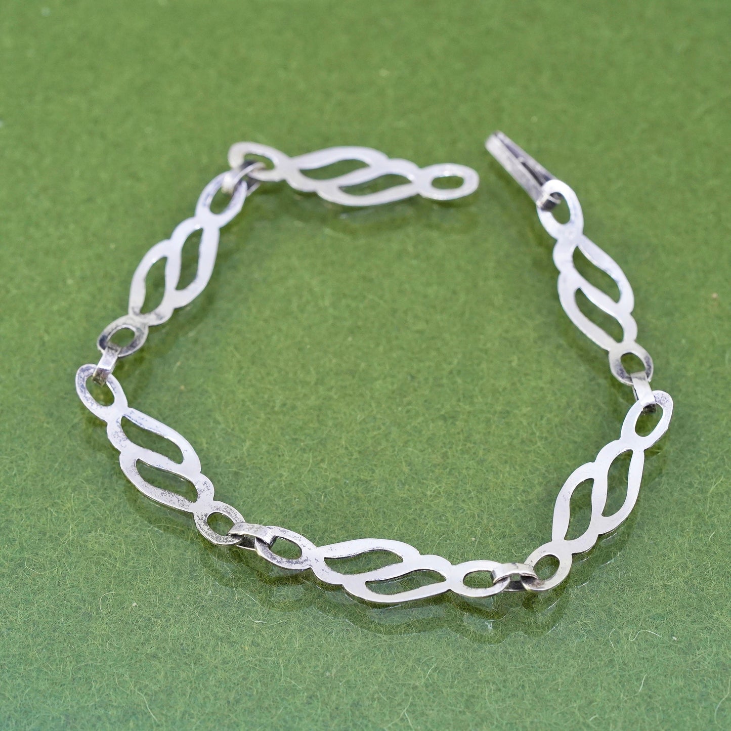7.5”, Vintage sterling silver tennis bracelet, 925 wavy chain