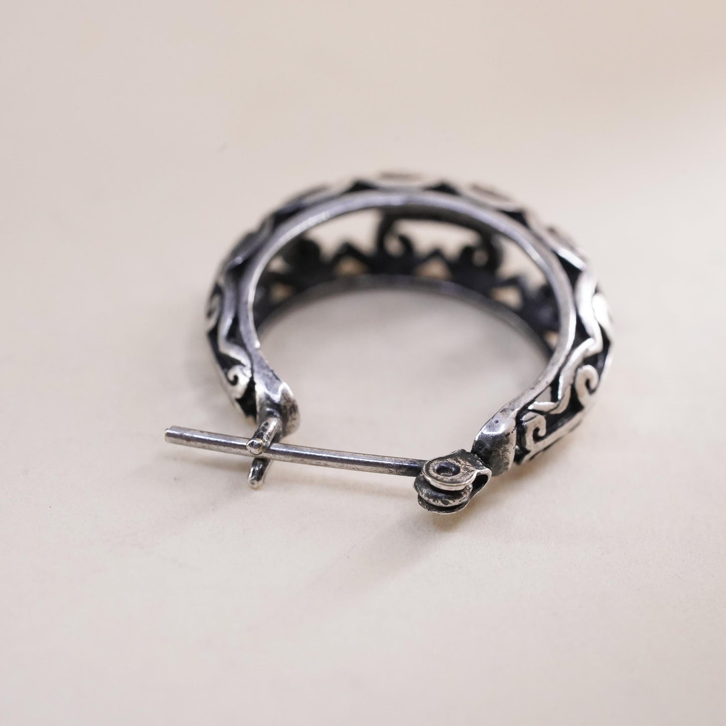 0.75”, Vintage sterling silver loop single earring, filigree primitive hoop