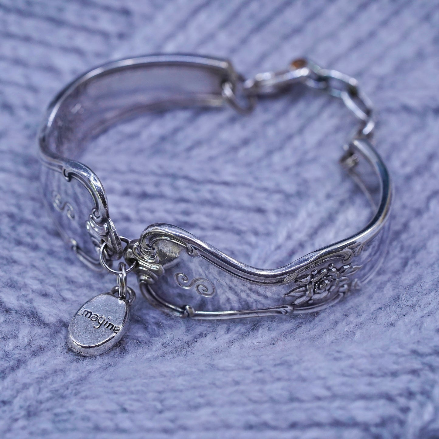 6.5” vintage Silver Tone spoon bracelet with charm and engraved “imagine”