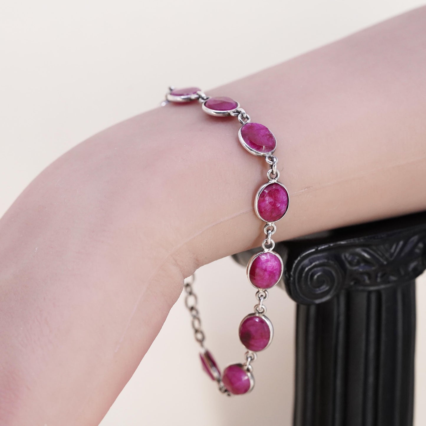 8", Vintage Sterling silver handmade bracelet, 925 chain with Indian ruby beads