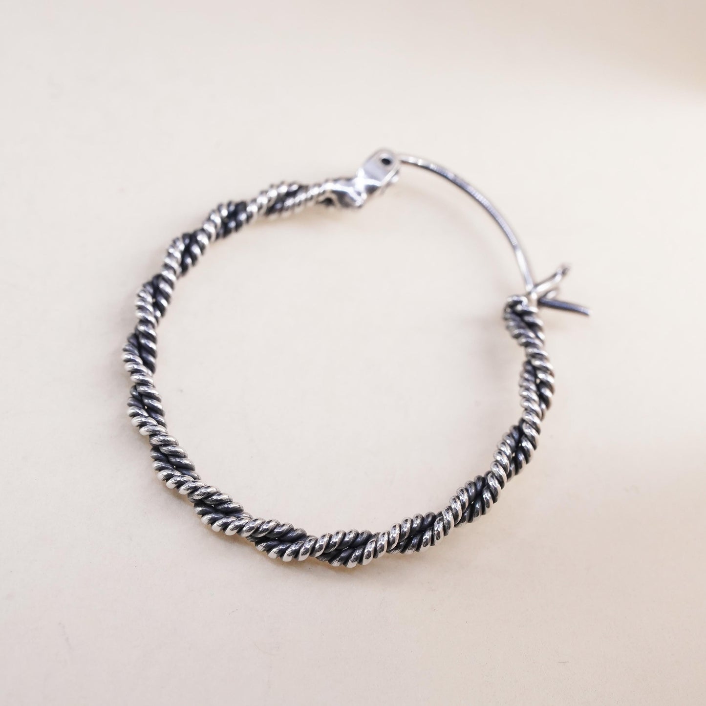 1.25", VTG Italian sterling silver loop single earring, twisted textured hoop
