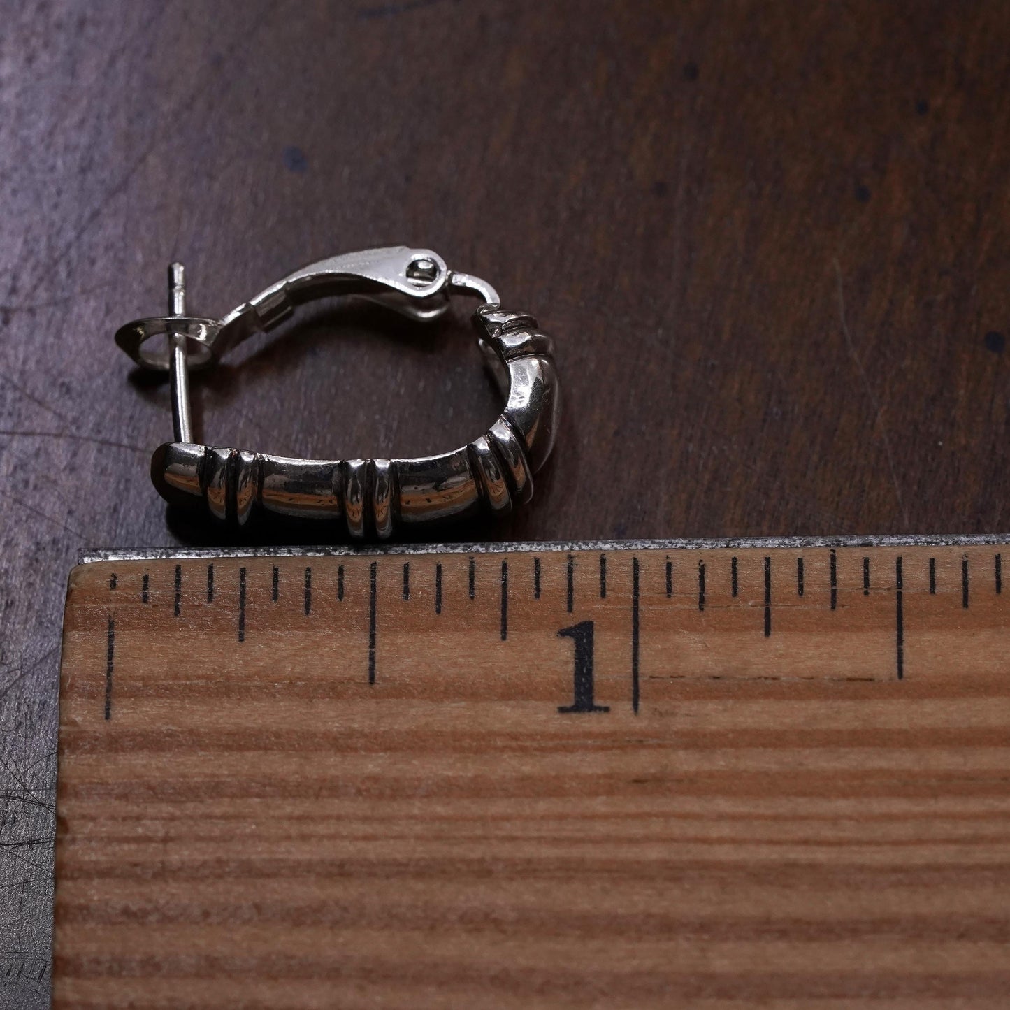 Vintage handmade single earring. Sterling 925 silver ribbed stud