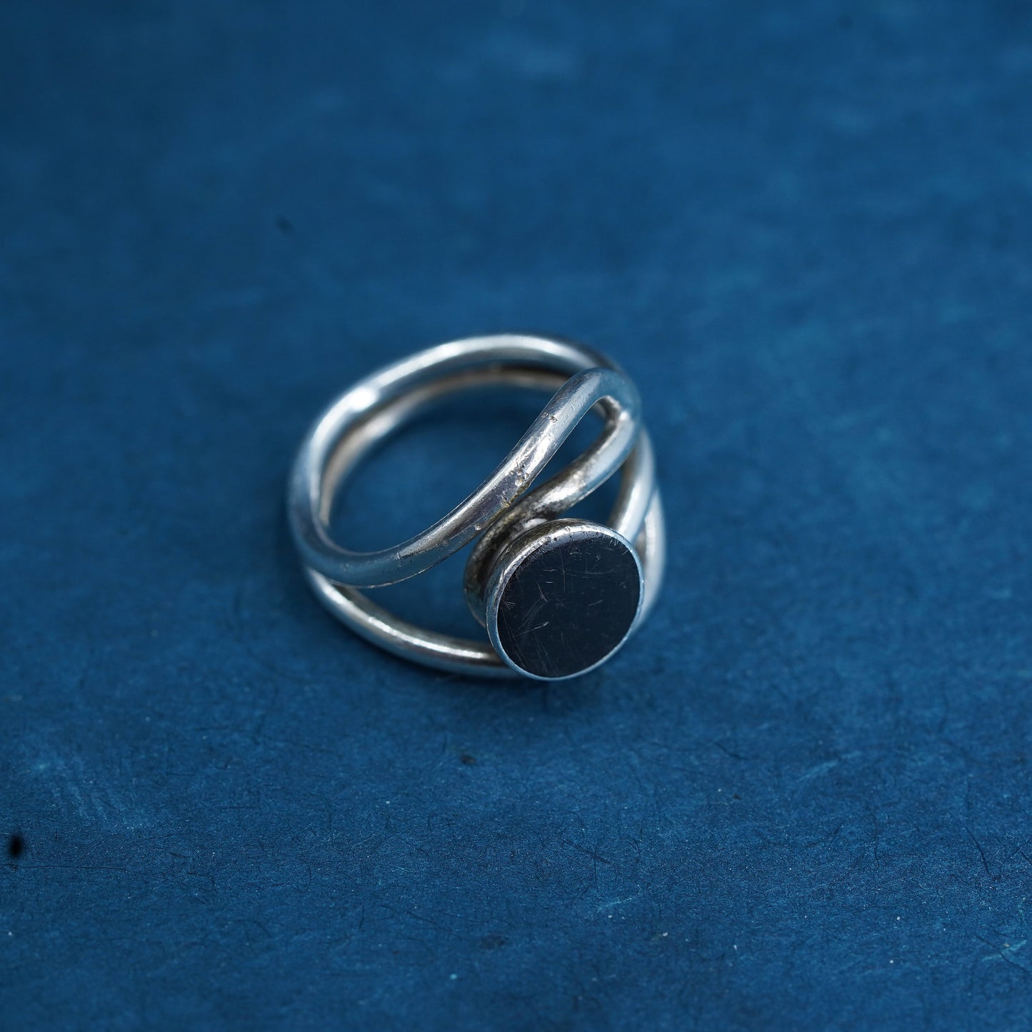Size 7, vintage Mexican Sterling 925 silver handmade ring with black onyx