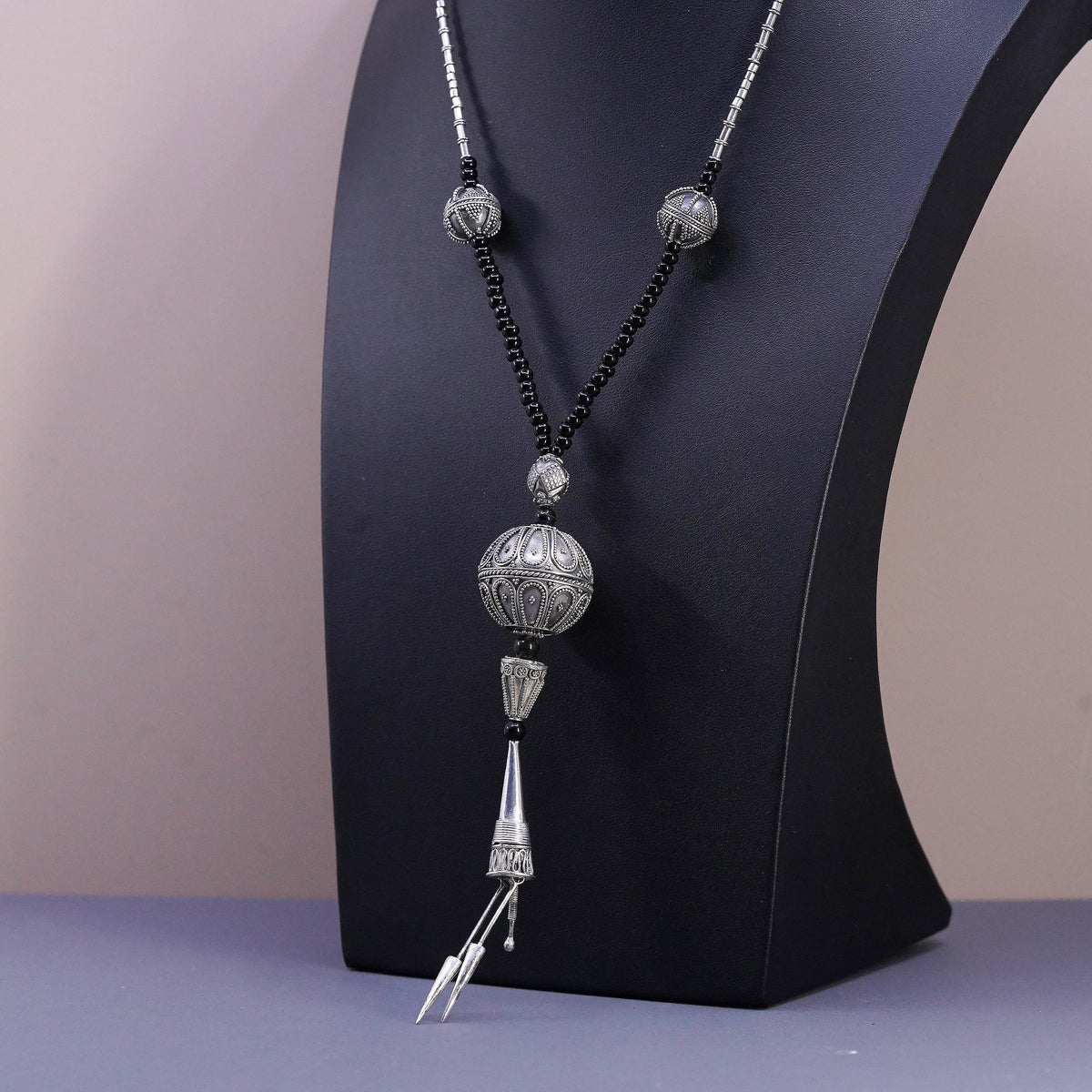 18", Sterling 925 Silver Beaded Necklace, Black Onyx, Ornate Sphere Pendant,