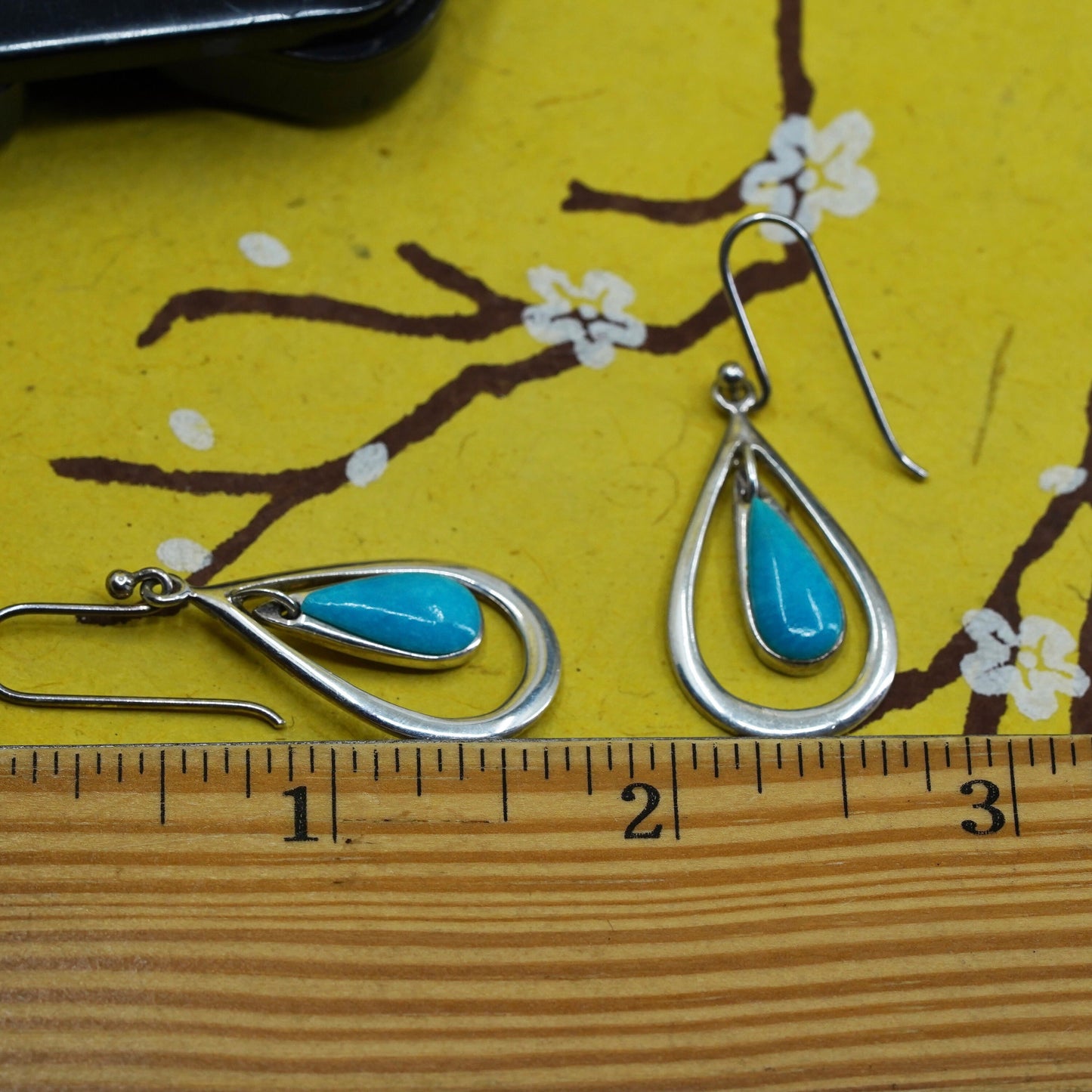 Southwestern Sterling 925 silver handmade earrings with teardrop turquoise