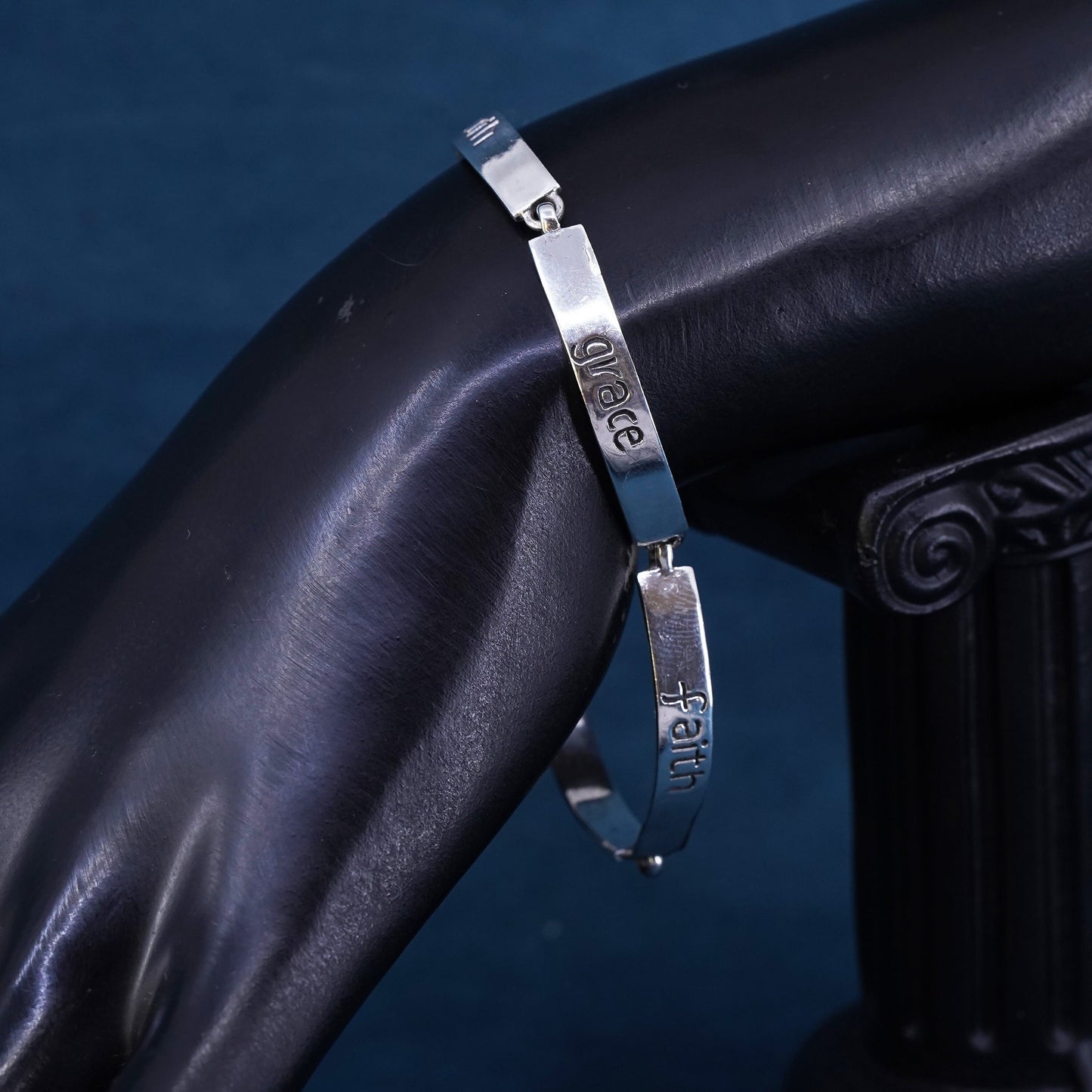 7.5", Sterling silver bracelet, 925 arched bar chain “ wisdom grace faith love”
