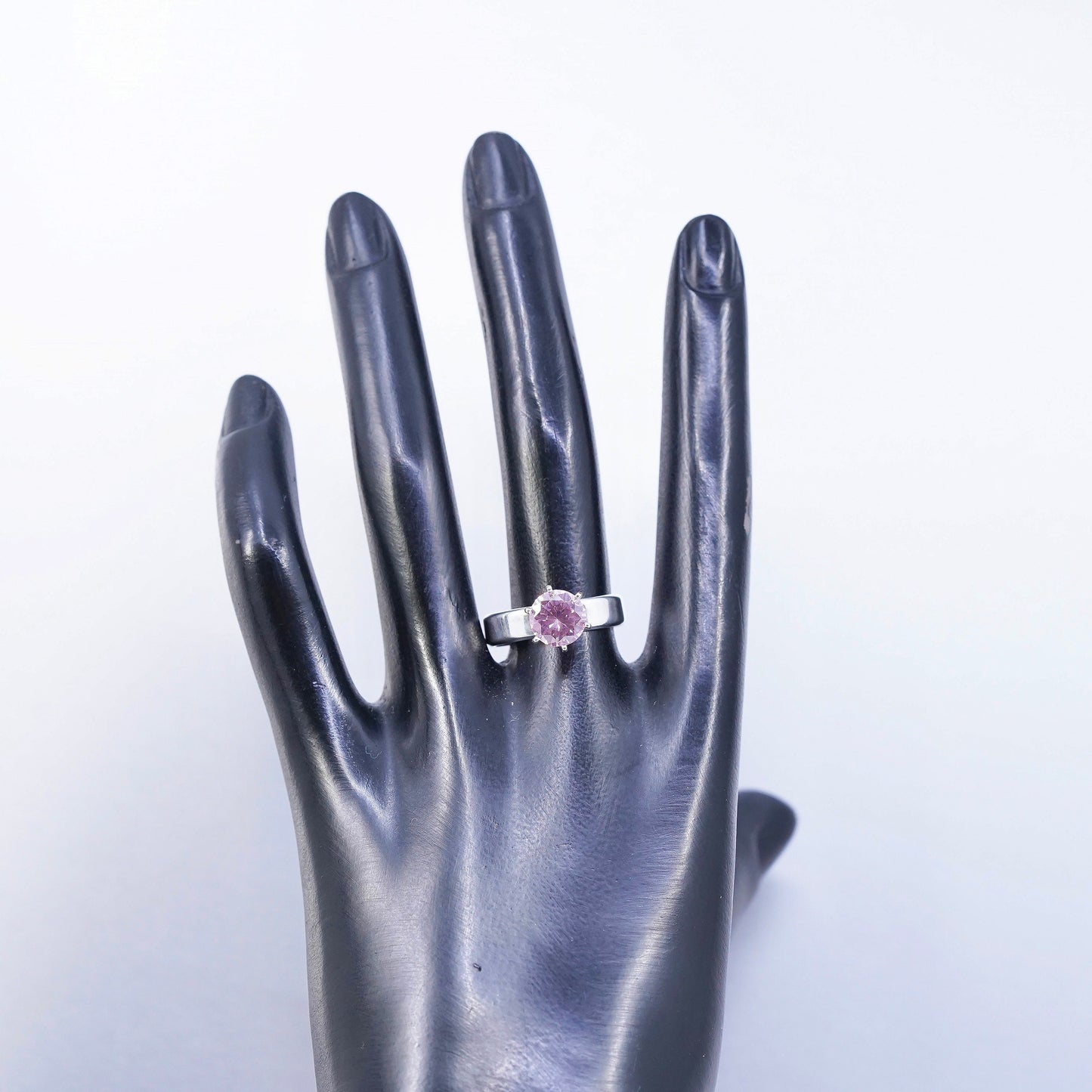 Size 8.25, vintage Sterling 925 silver handmade band ring with pink crystal