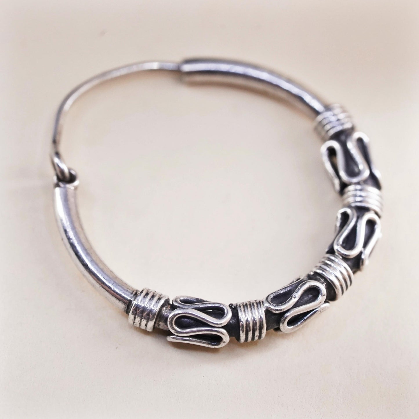 1", Vintage sterling silver loop single earring, textured wired hoop