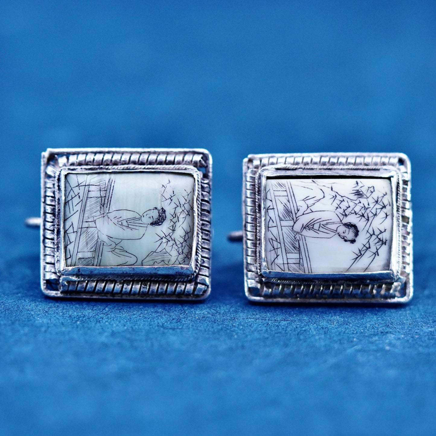 Vintage Sterling 925 silver screw back earrings with ancient Chinese painting