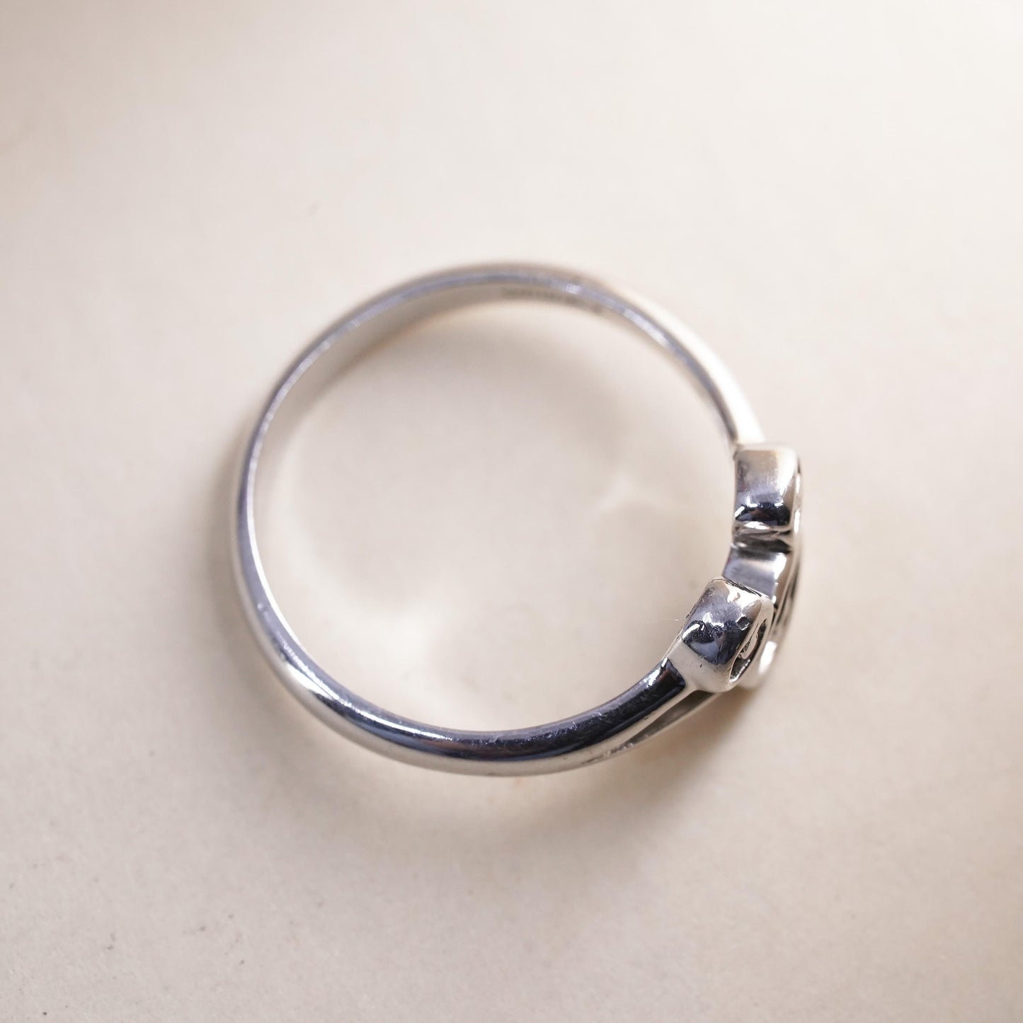 Size 4, Disney Mickey Mouse sterling silver ring, wrap band