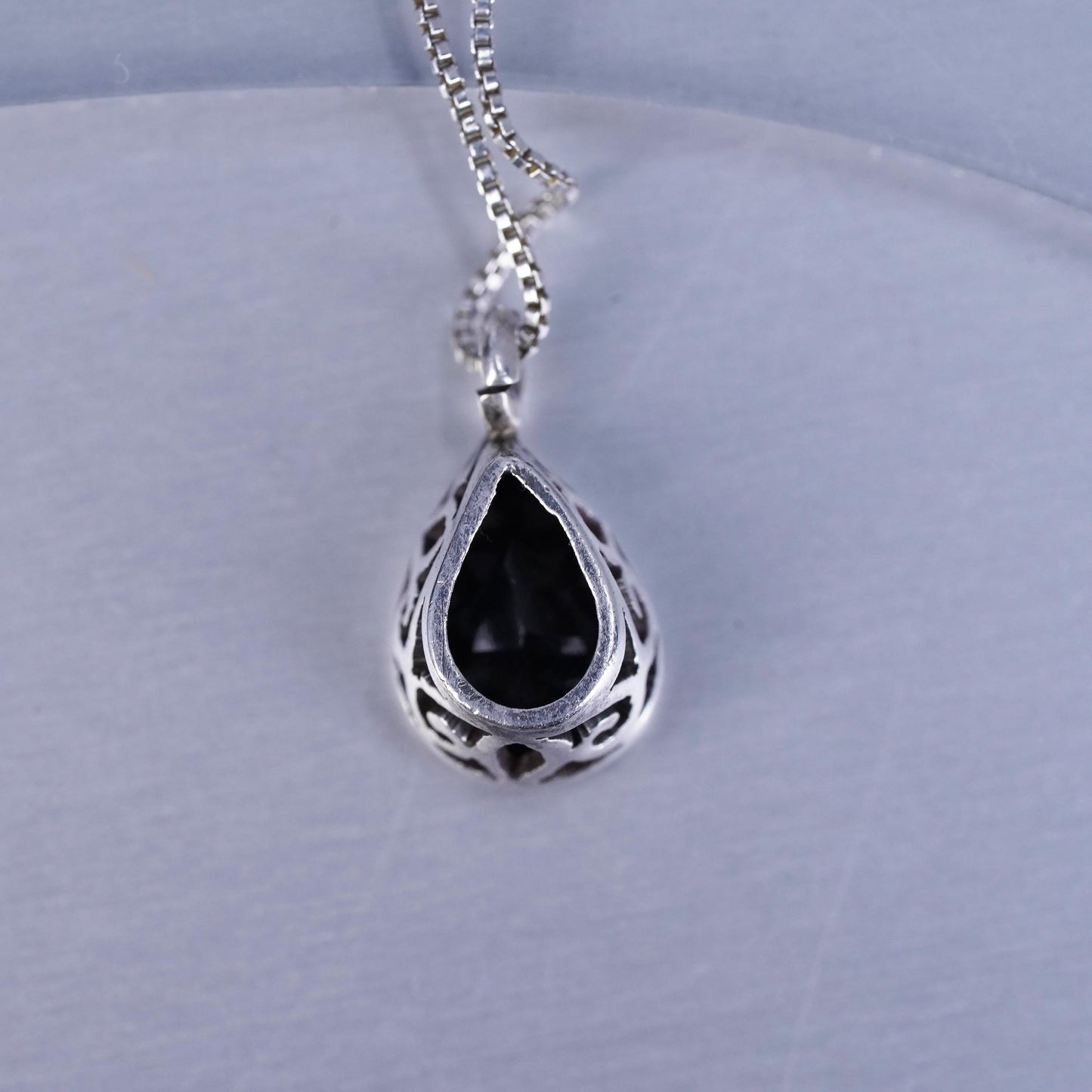 18”, vintage Sterling 925 silver box chain necklace with teardrop Onyx pendant