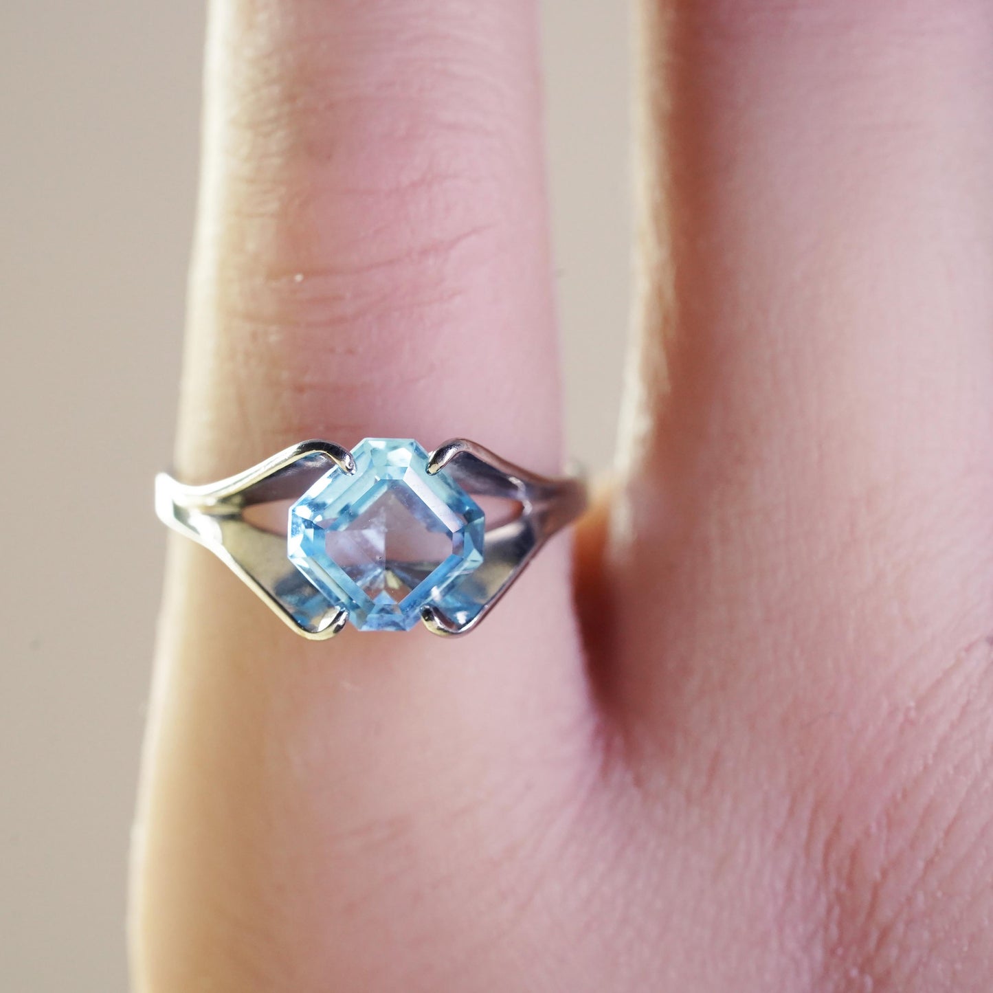 Size 6, vintage signed Sterling silver statement ring, 925 band with blue topaz