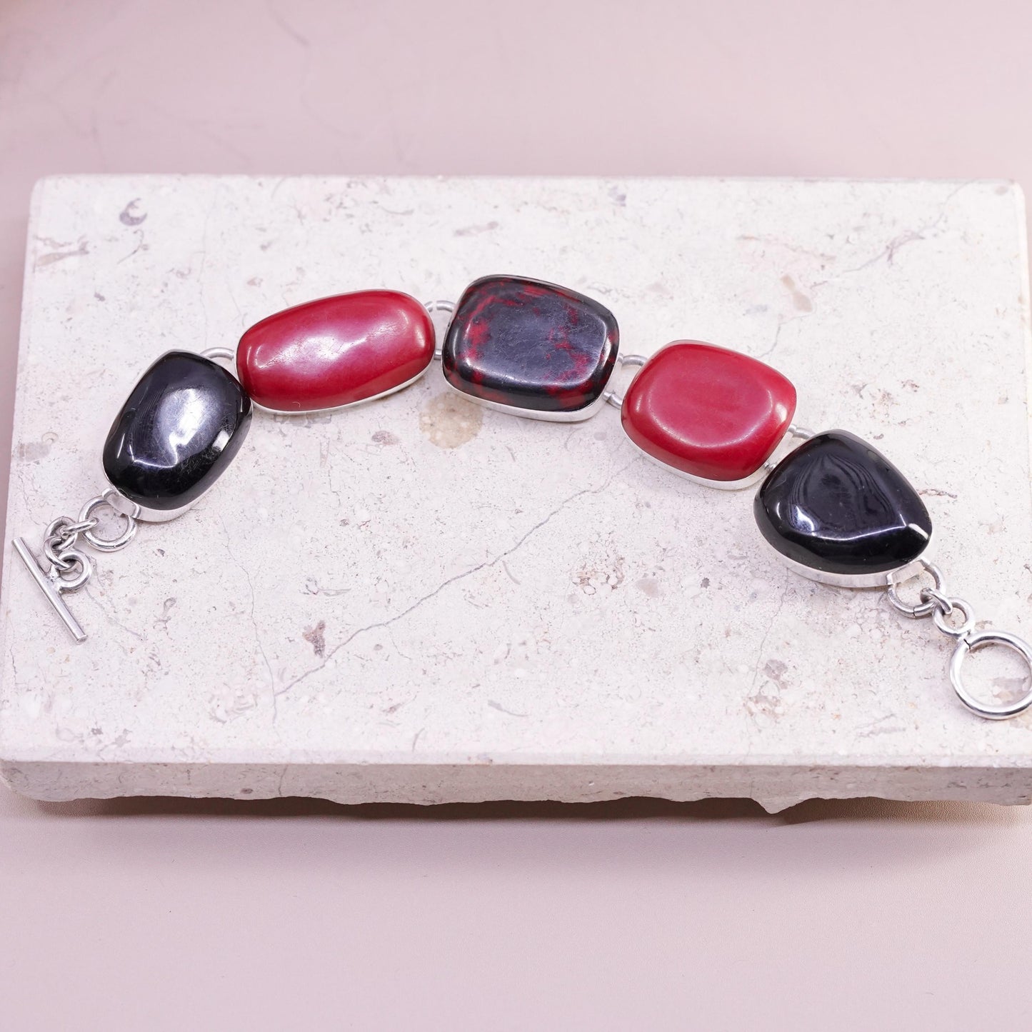 7", Mexican sterling 925 silver bracelet red onyx, bloodstone toggle closure