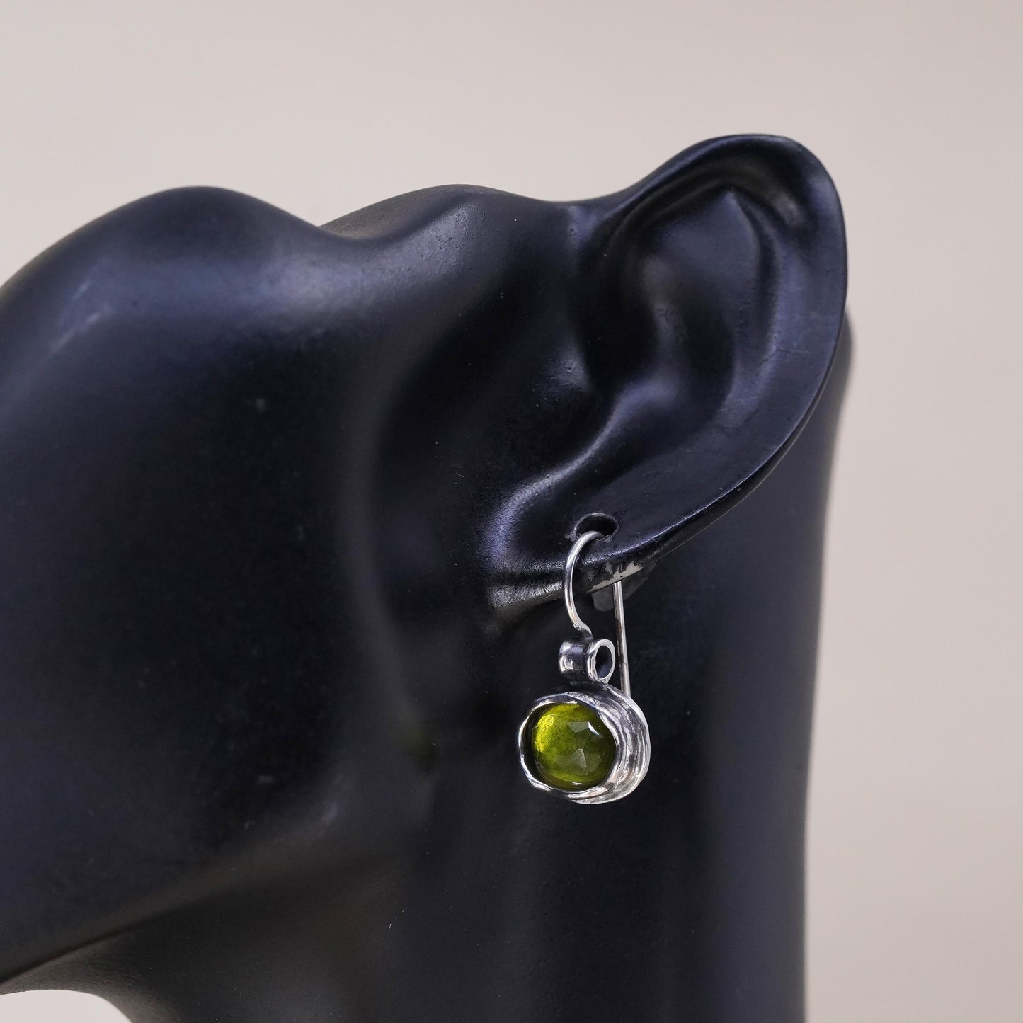 Silpada Sterling 925 Silver W1455 single earring Daintree Natural Green Quartz