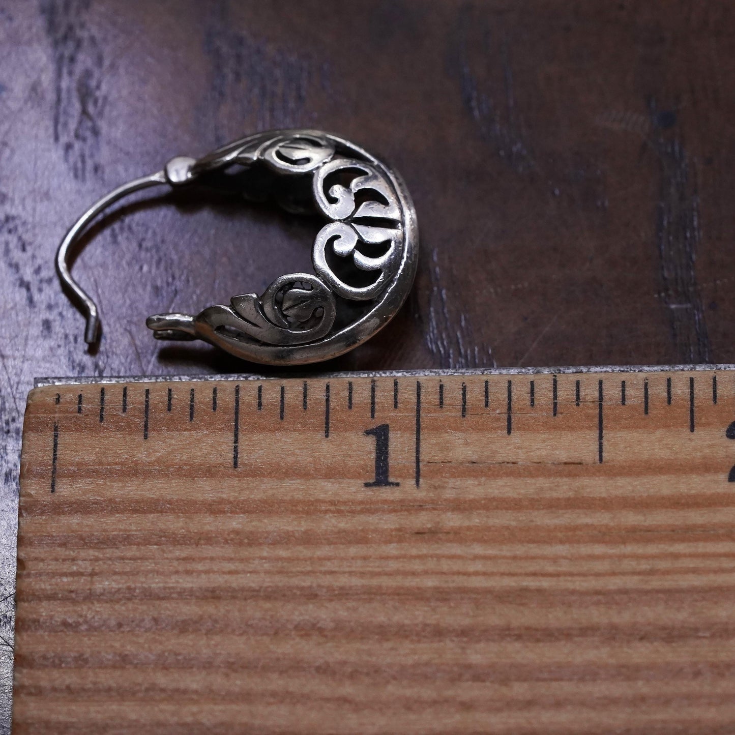 Silpada 925 Sterling Silver Filigree Open Hoop Huggie Post Single earring P1126