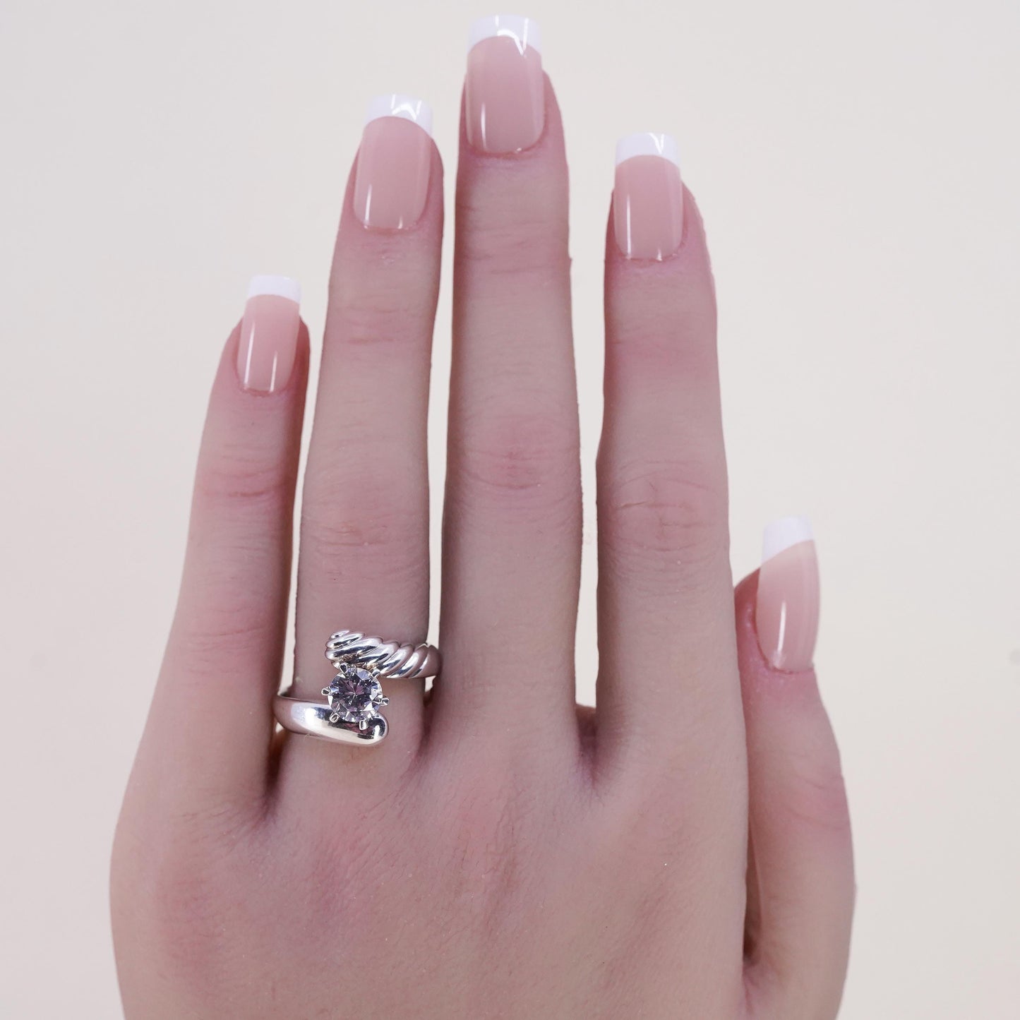 Size 9.75, Vintage Sterling 925 silver ring with round cut CZ cluster details