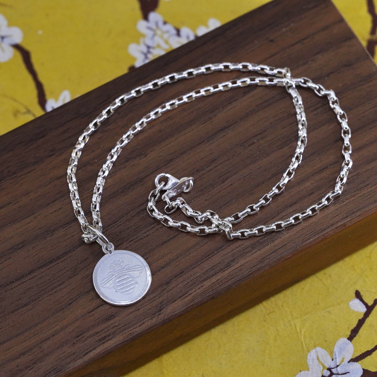 16" Lola Lola sterling silver necklace, 925 circle chain bee charm pendant