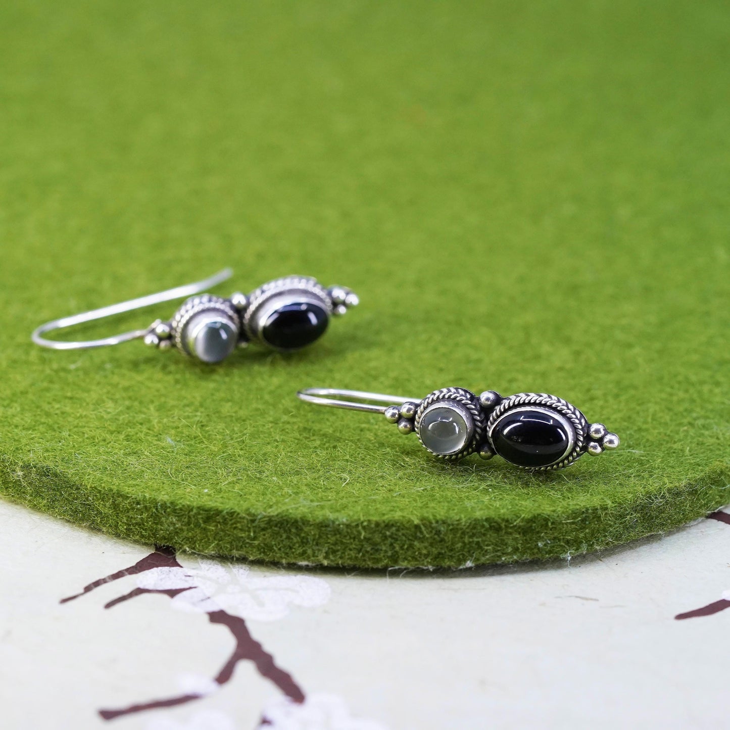 Vintage sterling 925 silver handmade earrings with onyx and tiger eye