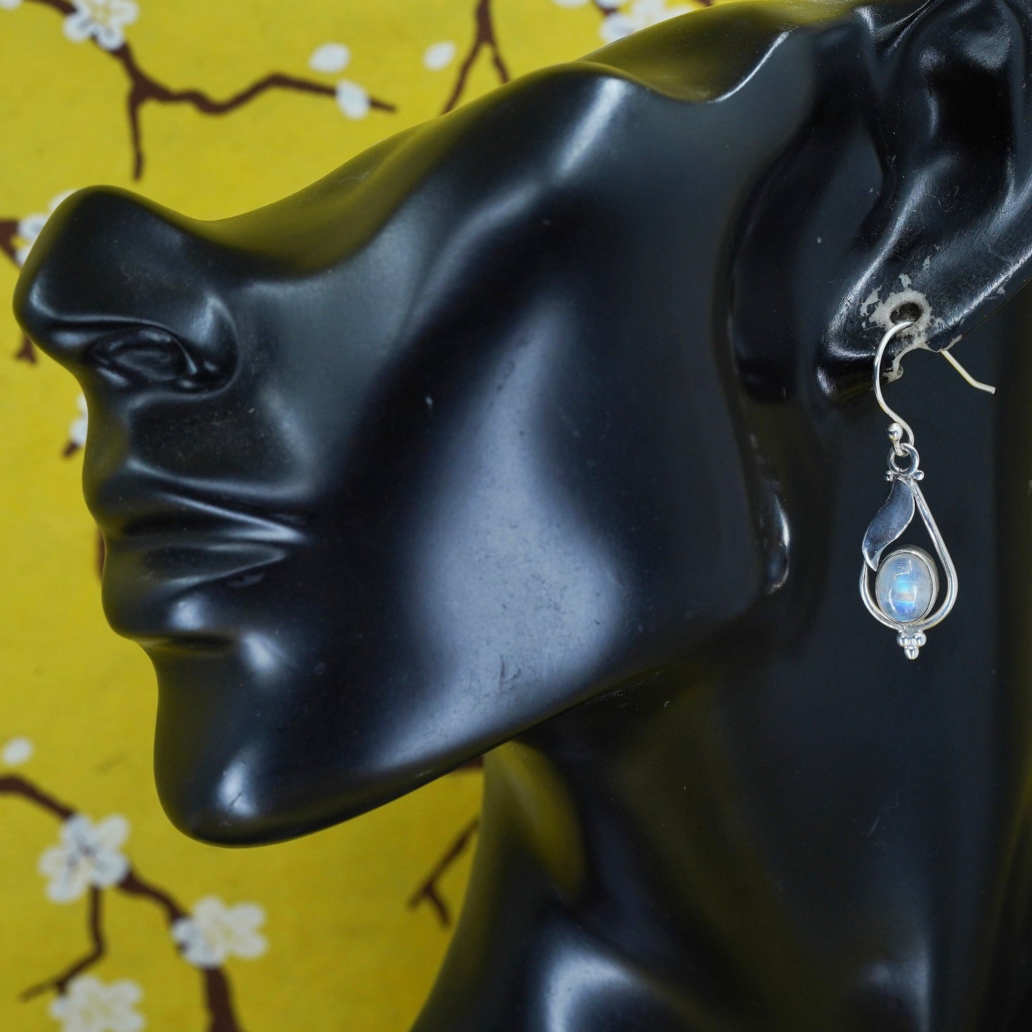 Vintage Sterling silver handmade earrings, 925 silver w/ oval shaped moonstone