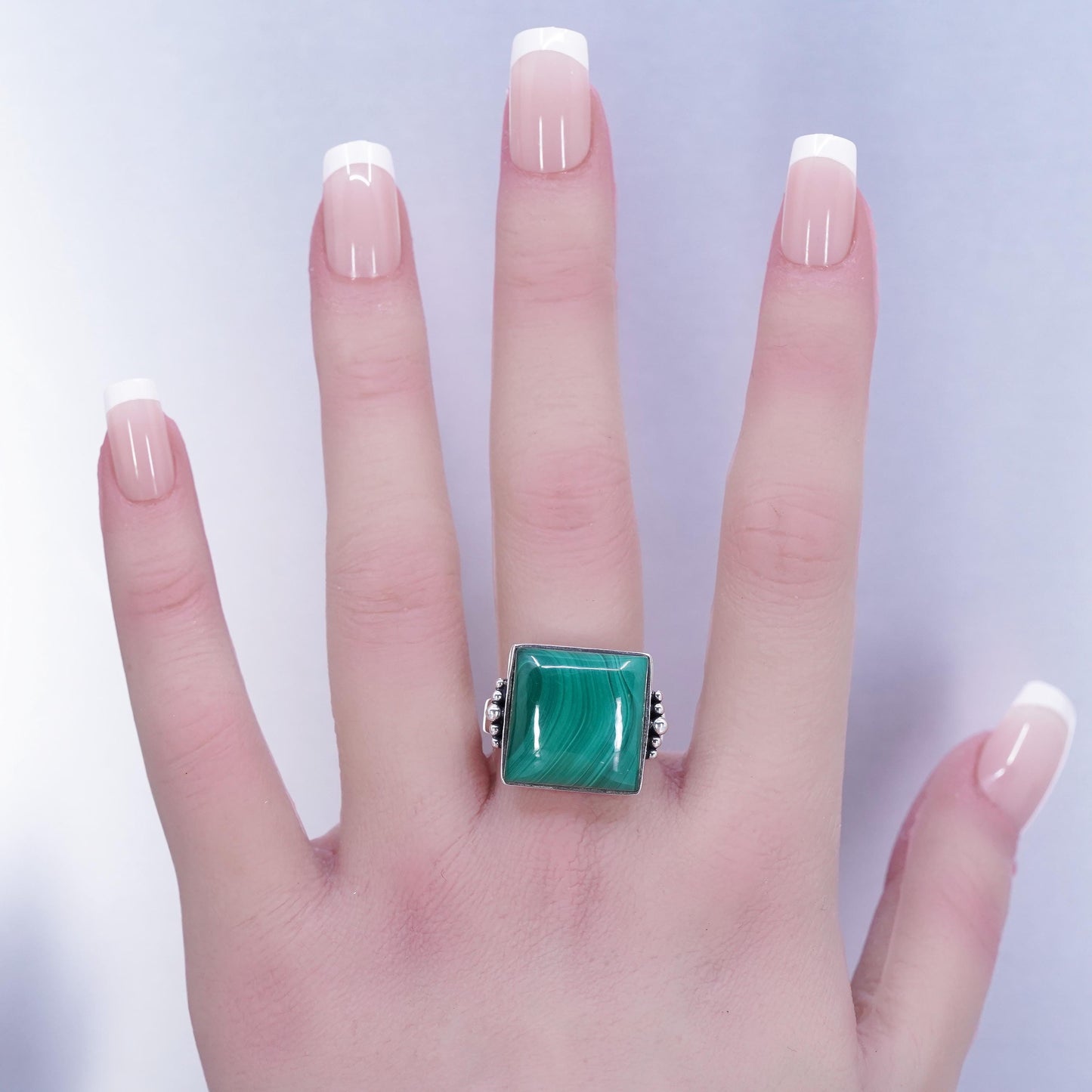 Size 8.5, Native American navajo Sterling 925 silver ring with square malachite