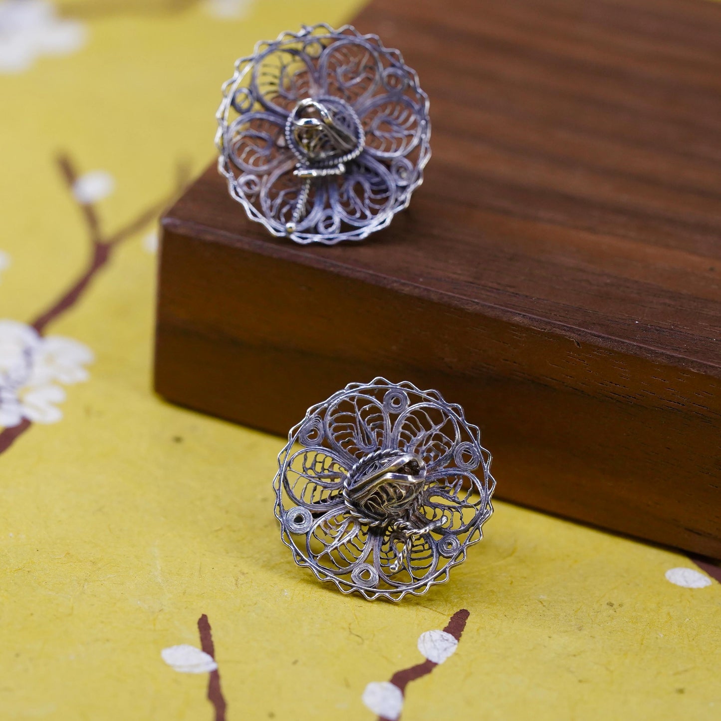 Mexican Sterling silver screw back earrings, 925 filigree mexican hat sombrero