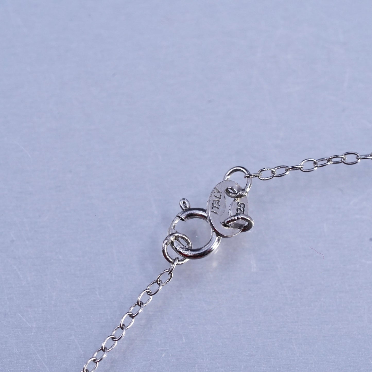 18", vintage Sterling 925 silver handmade circle chain necklace w/ leaf pendant