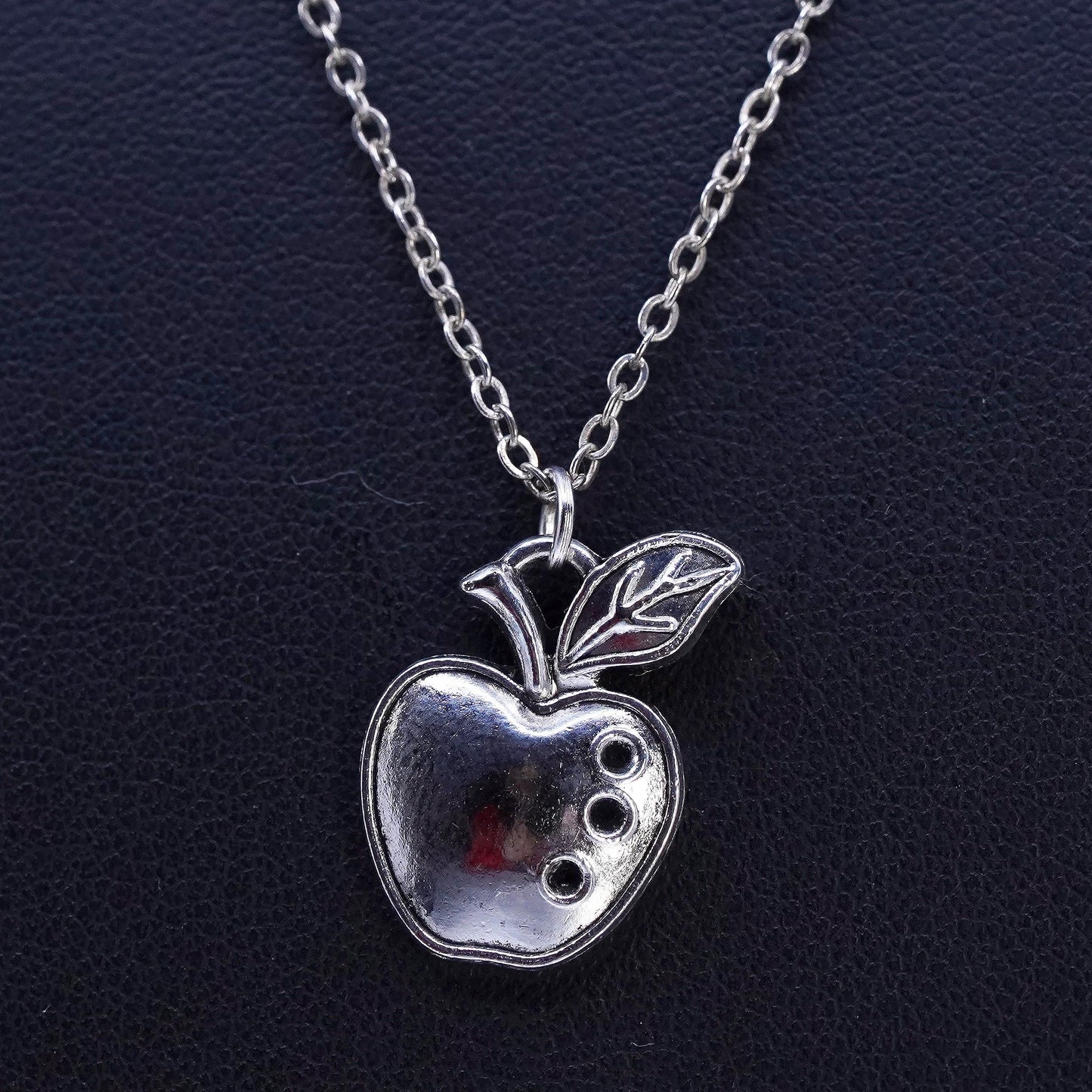 18", vintage Sterling 925 silver flatten circle chain necklace apple pendant