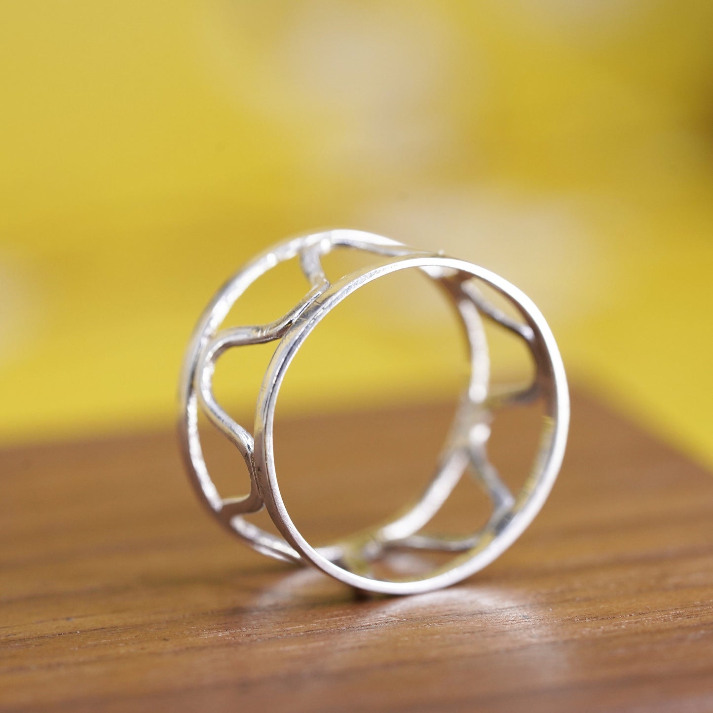 Size 7, vintage Sterling silver handmade ring, 925 wavy band