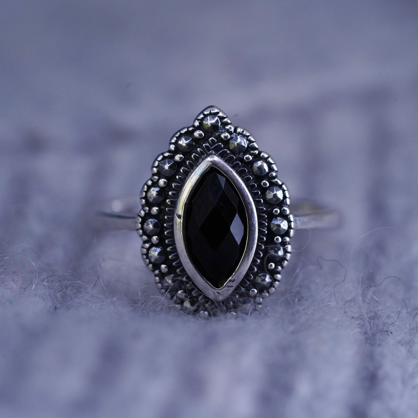 Size 5, vintage Sterling 925 silver handmade ring band with black onyx